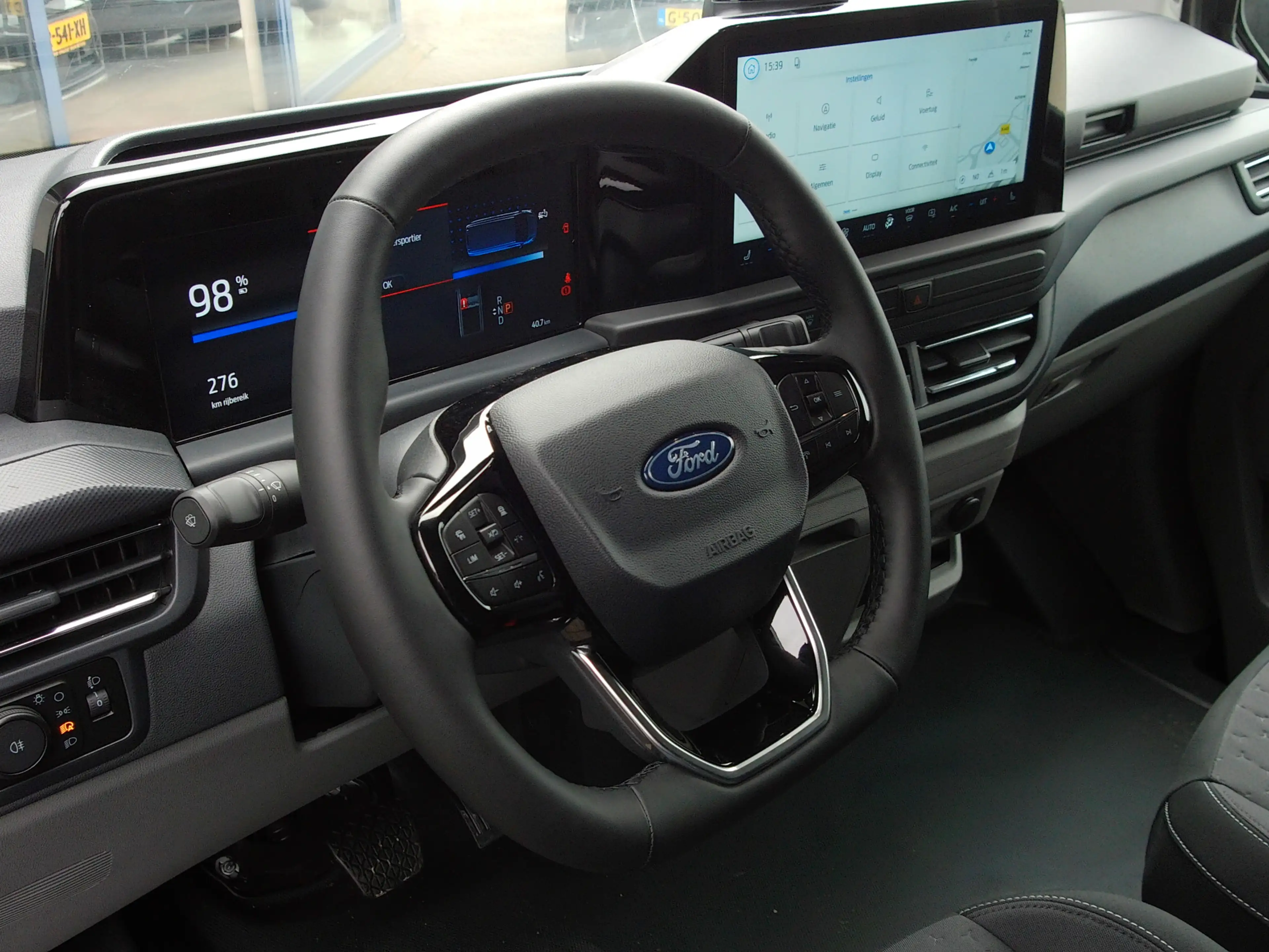 Ford E-Transit Cust. 340 L2H1 Limited 71 kWh, Trekhaak / Carplay — photo 4