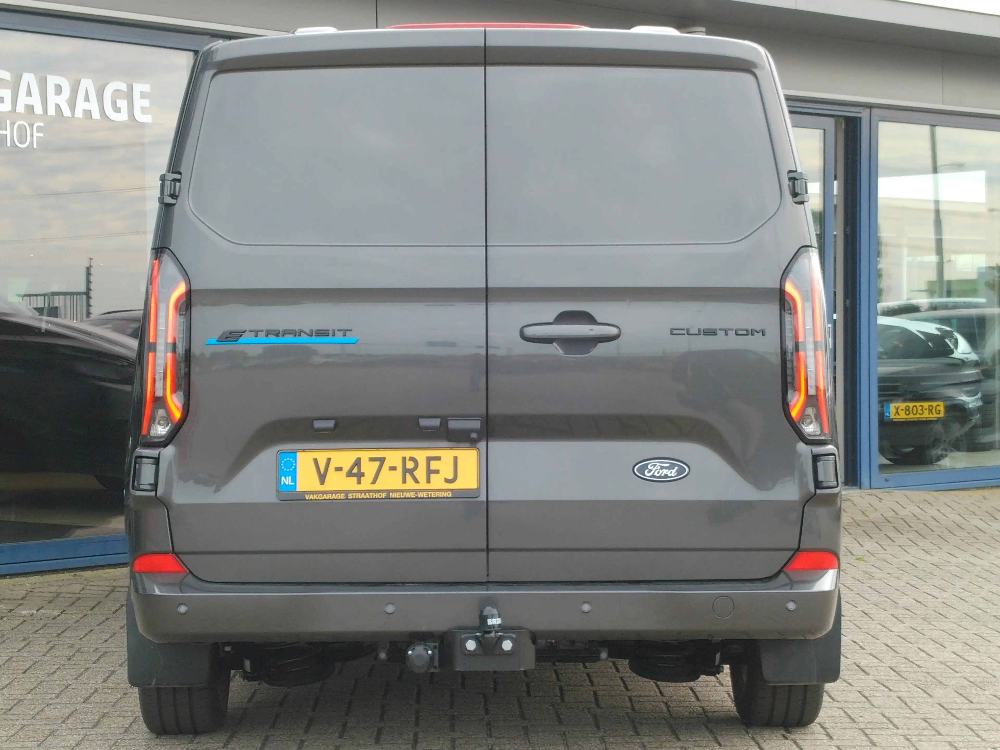 Ford E-Transit Cust. 340 L2H1 Limited 71 kWh, Trekhaak / Carplay — photo 16