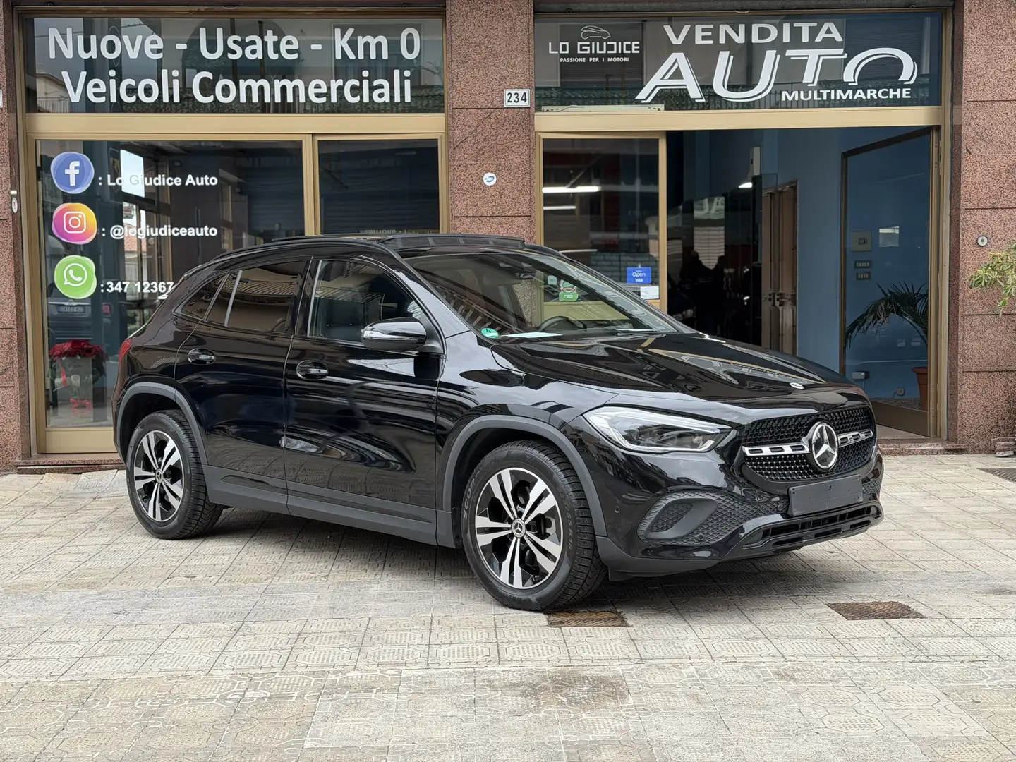 Mercedes-Benz GLA 220 GLA 220 d Premium 4matic auto Nero - 2
