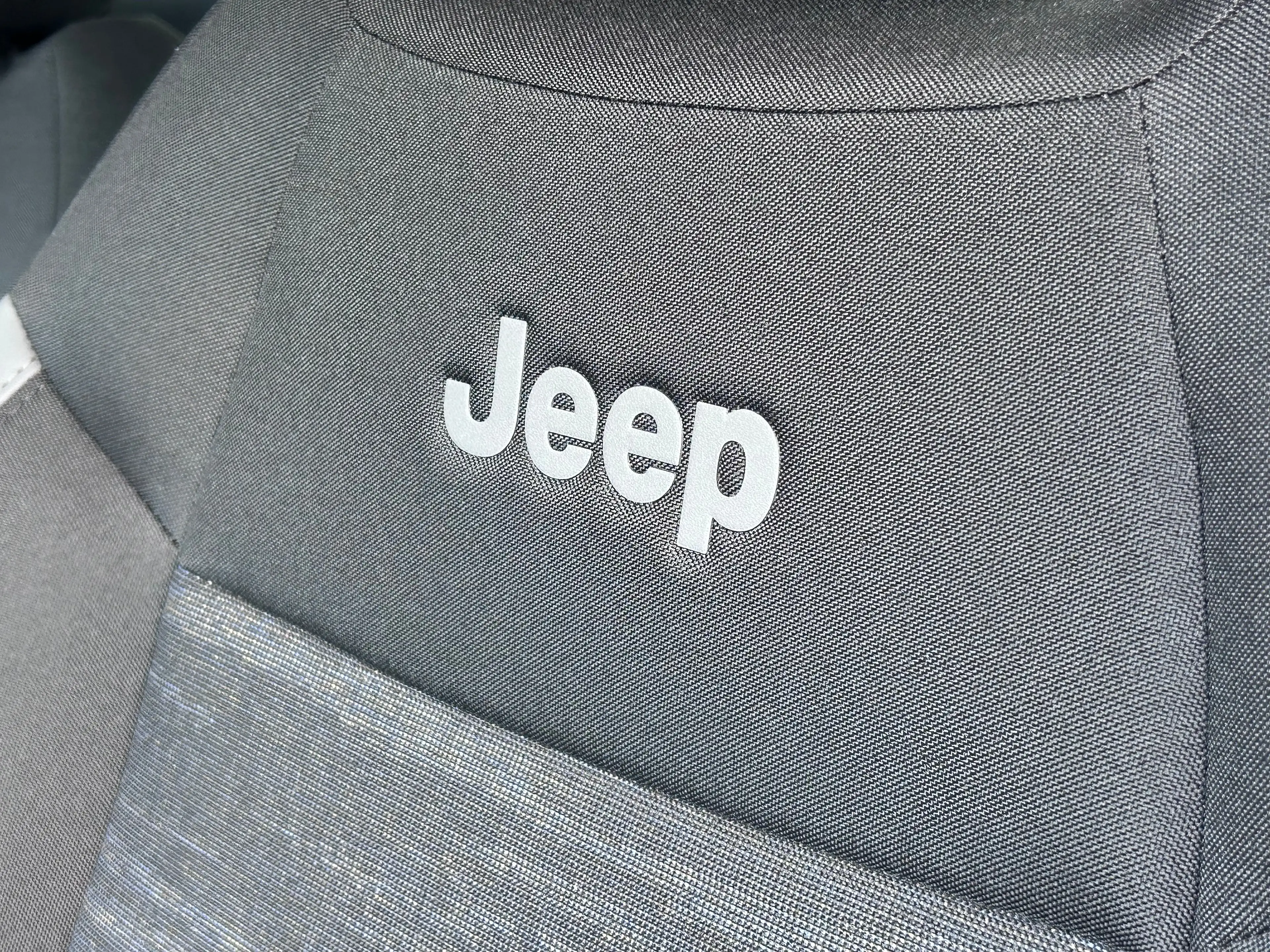 Jeep Avenger Longitude 54 kWh Stoelverwarming | Parkeersensoren — photo 12
