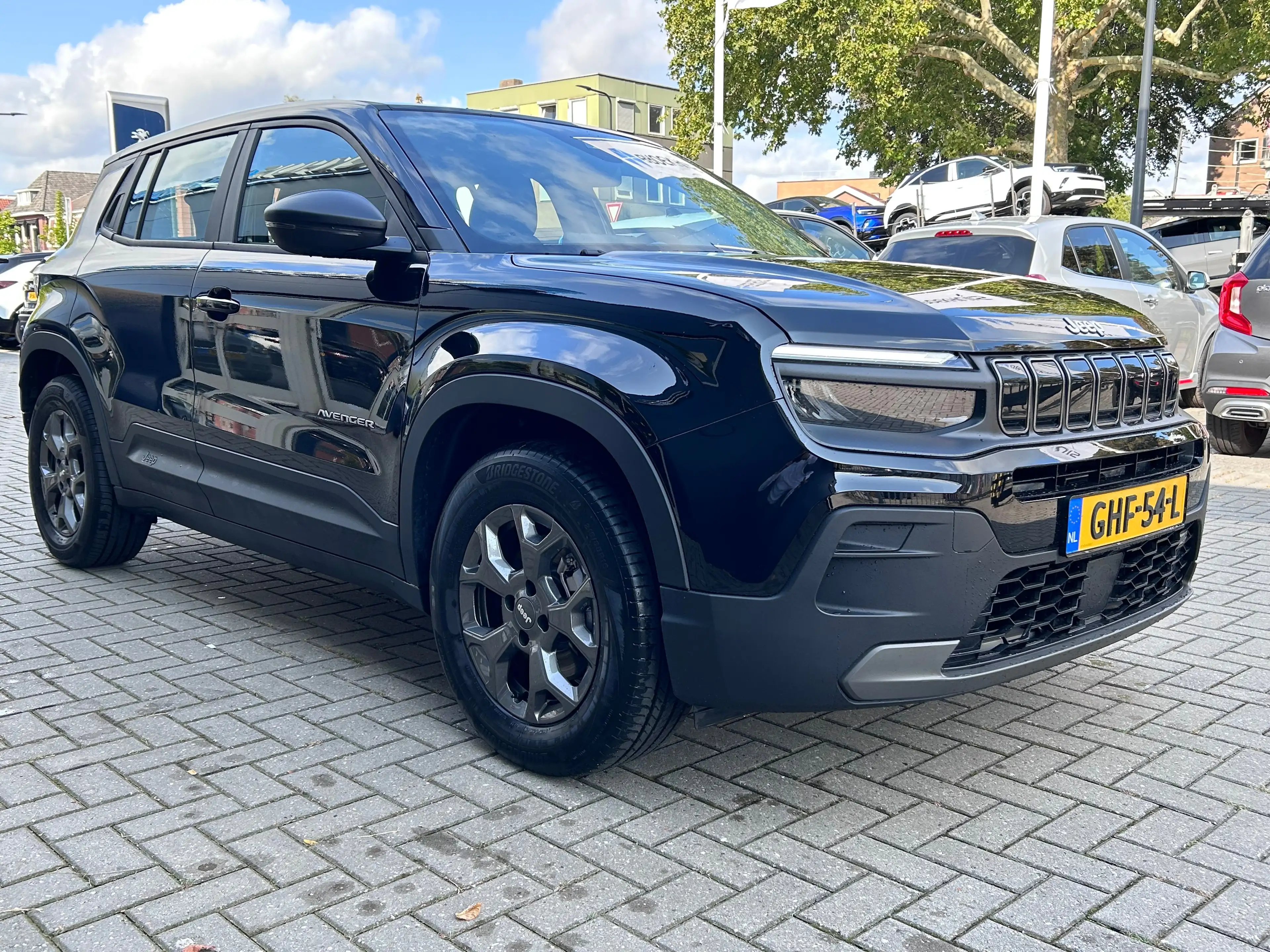 Jeep Avenger Longitude 54 kWh Stoelverwarming | Parkeersensoren — photo 9