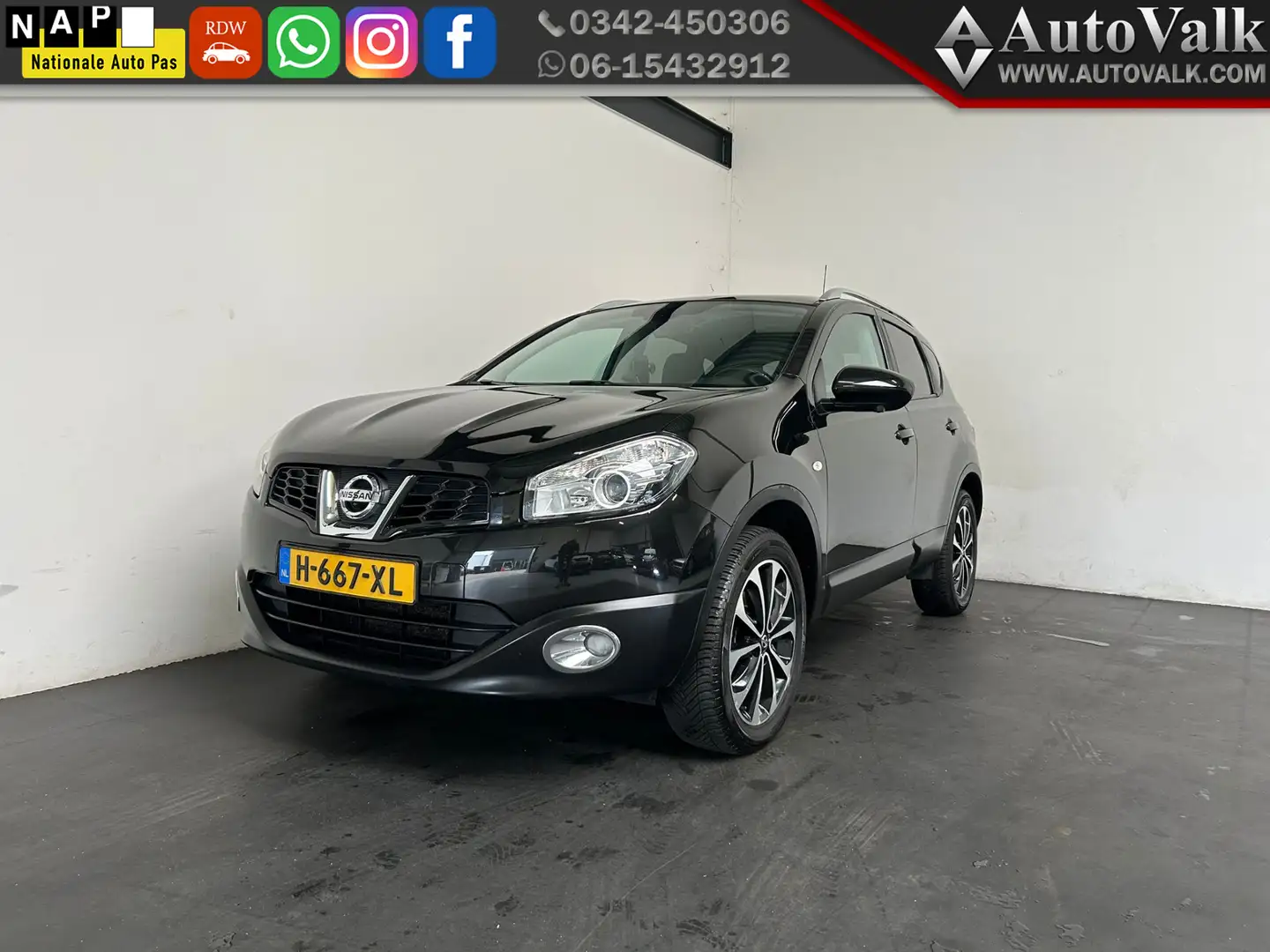 Nissan Qashqai 2.0 Acenta. Trekhaak. 11-2026 APK! Schwarz - 1