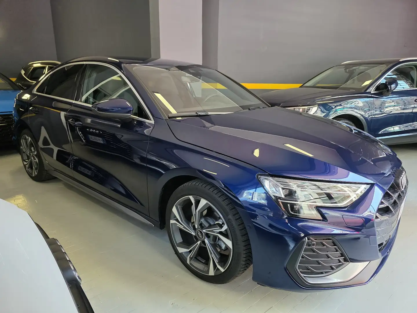 Audi A3 SEDAN KM 4.600 S-LINE EDITION 150CV S-TRONIC TELEC Blu/Azzurro - 2
