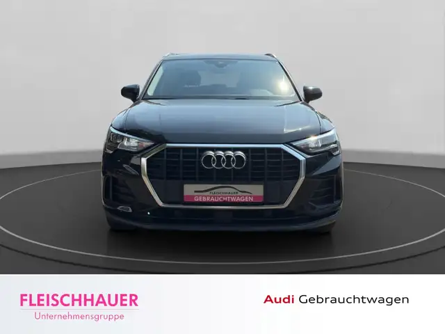 Audi Q3 view 2