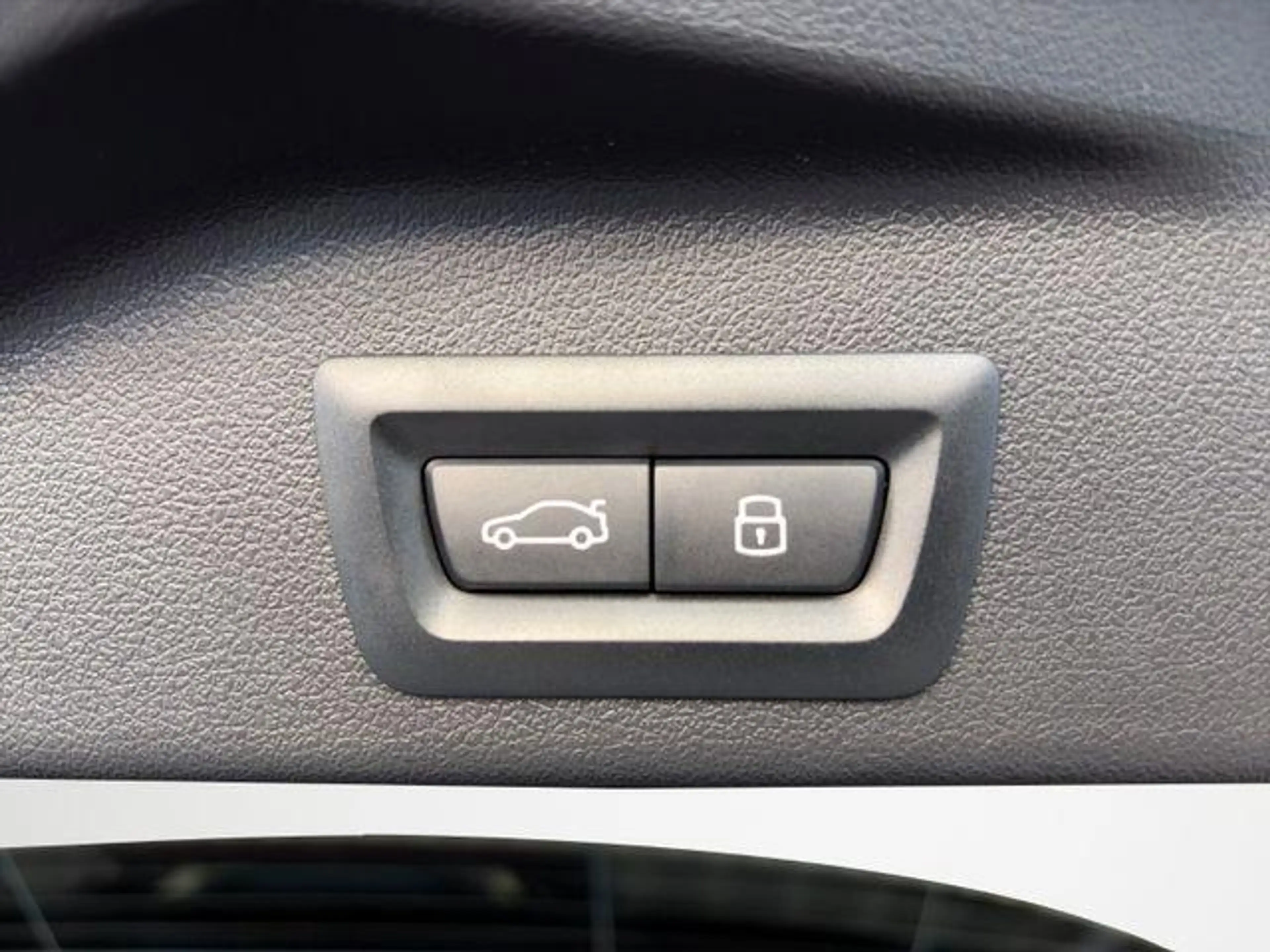 BMW X5 xDrive 40d M-SPORT PRO/LED/AHK/PAN-DA/7-SITZ/ 2... — photo 13