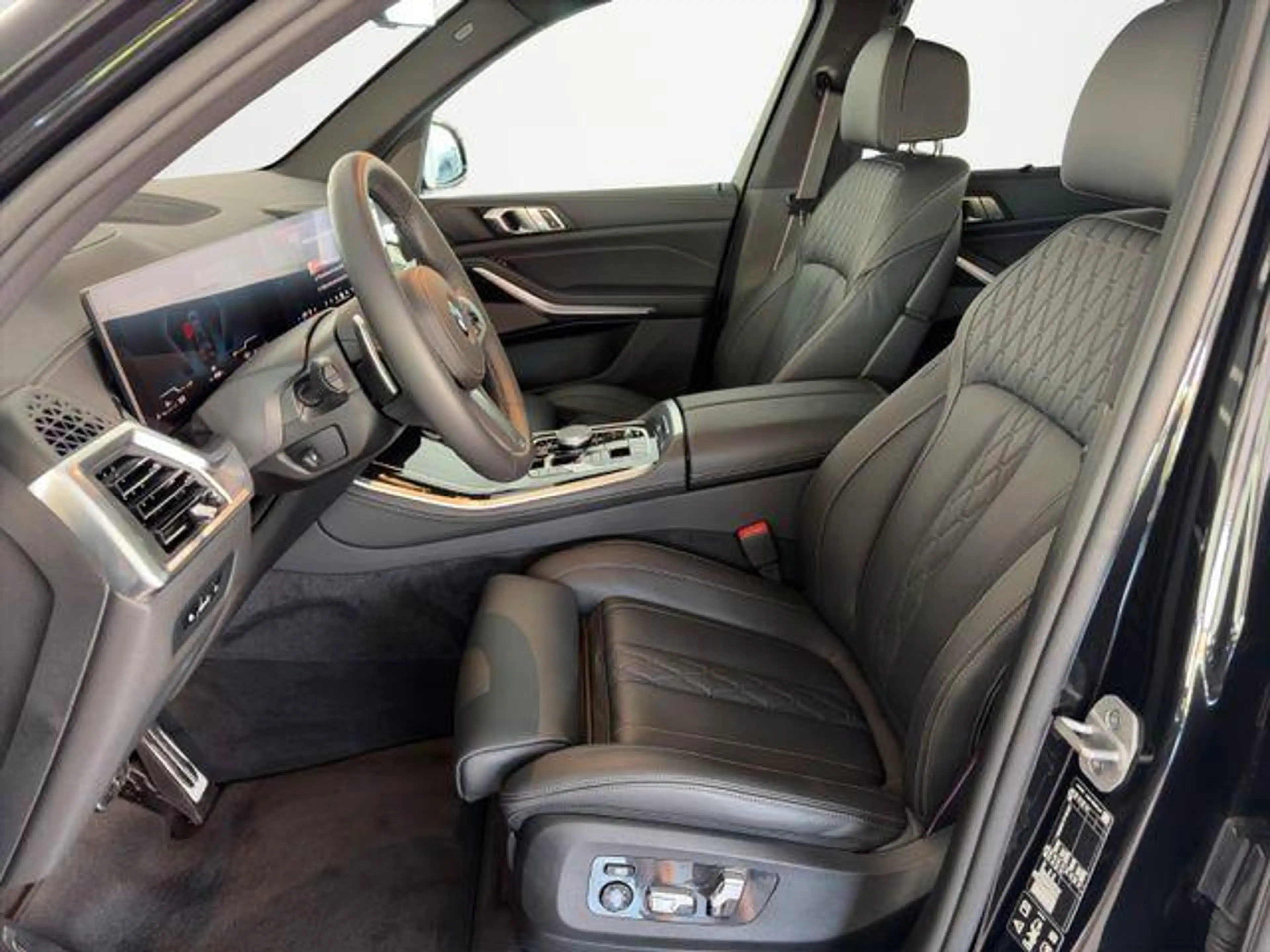 BMW X5 xDrive 40d M-SPORT PRO/LED/AHK/PAN-DA/7-SITZ/ 2... — photo 6