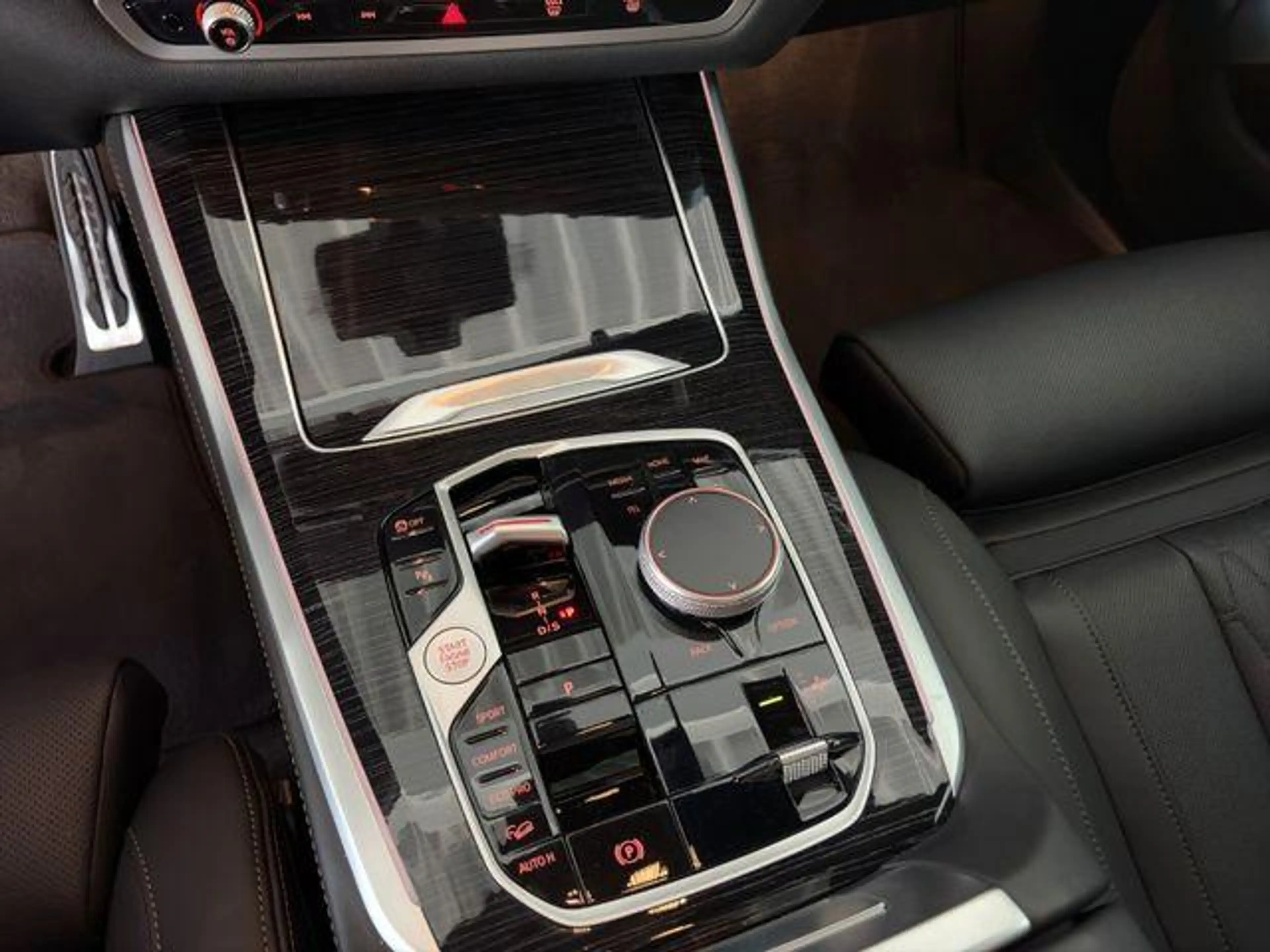 BMW X5 xDrive 40d M-SPORT PRO/LED/AHK/PAN-DA/7-SITZ/ 2... — photo 14