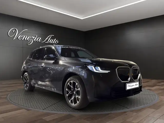 BMW X3 view 11