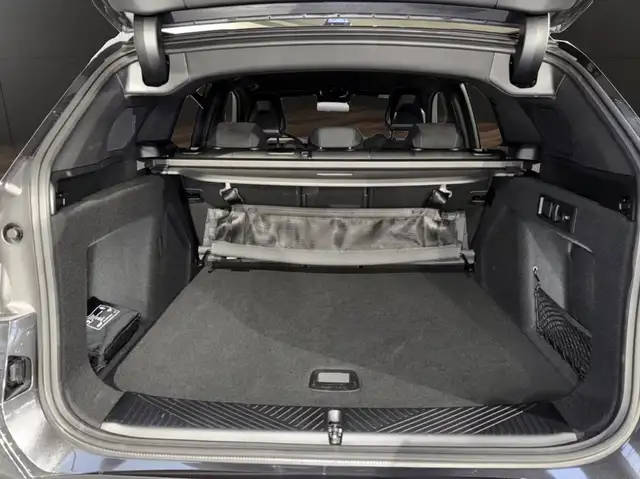 BMW X3 view 9