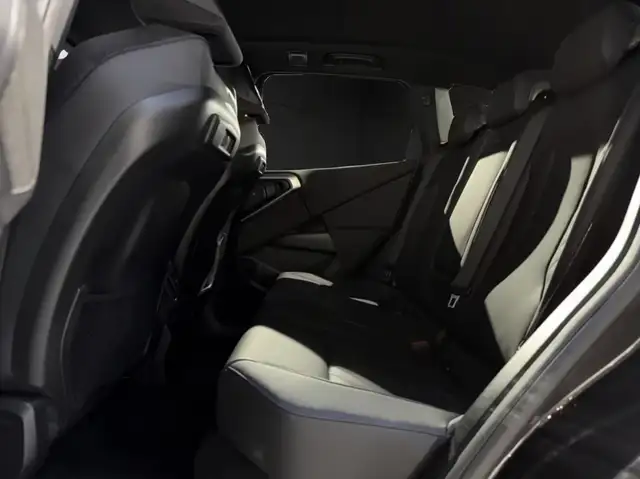 BMW X3 view 8