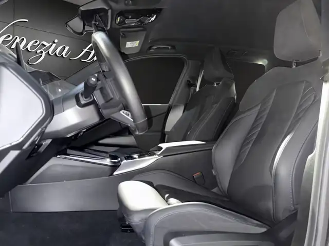 BMW X3 view 7