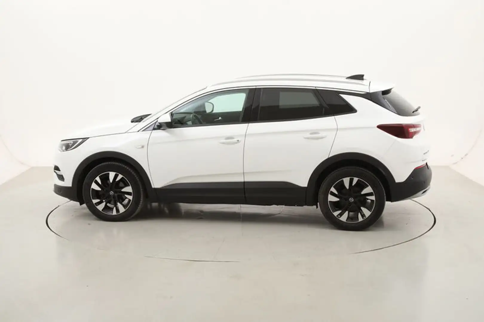Opel Grandland X Elegance AT8 1.5 Diesel 131CV Blanc - 2