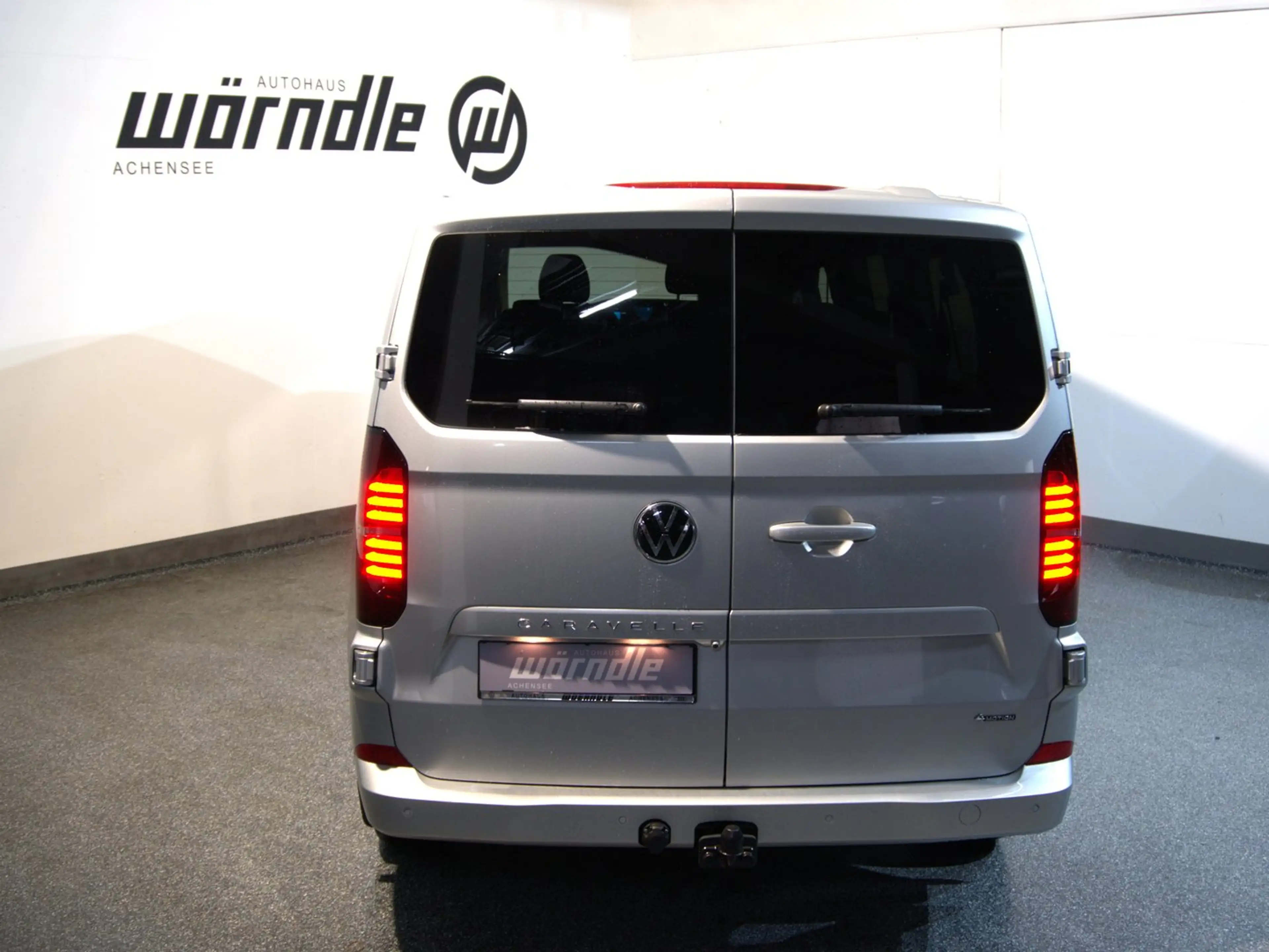 Volkswagen T7 Caravelle VW T7 Caravelle Life LR TDI 4MOTION — photo 4