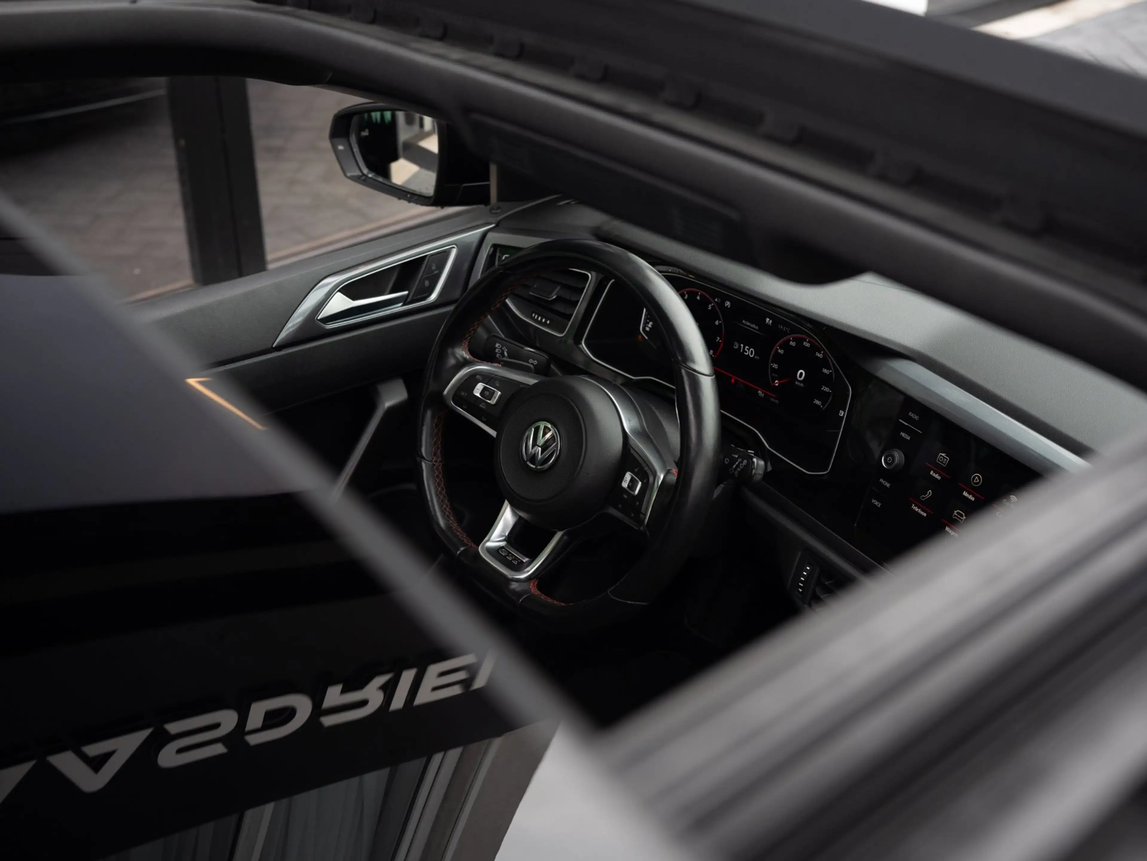 Volkswagen Polo GTI 2.0 TSI DSG|Pano|200PK|Camera|Led koplampen — photo 32