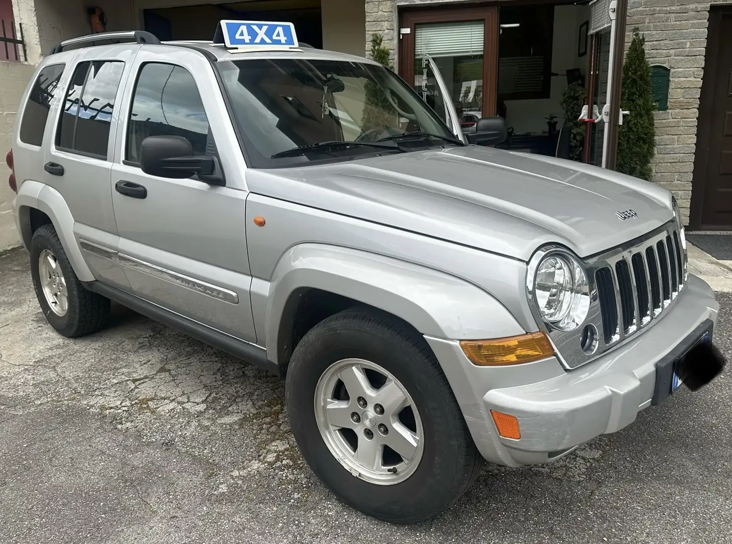 Jeep Cherokee 2.8 4wd - 2