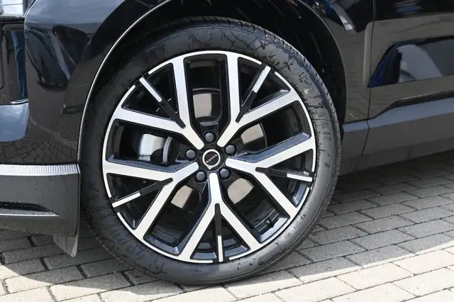 Volvo Ex30 view 10