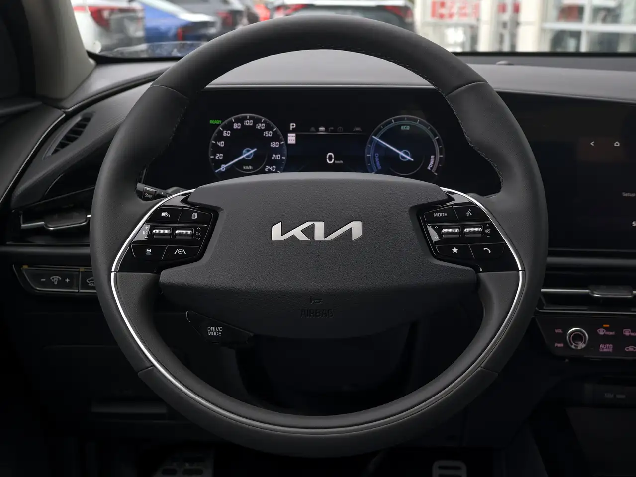 Kia Niro снимка Kia Niro