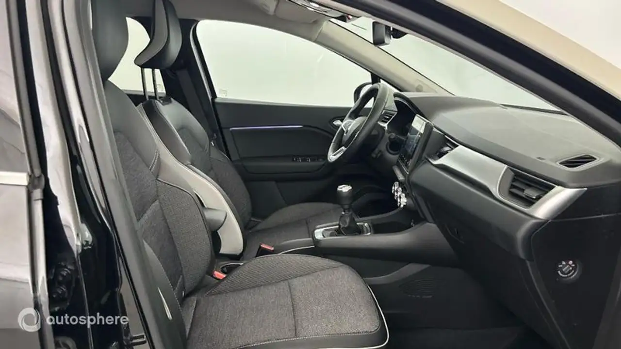Renault Captur — photo 15