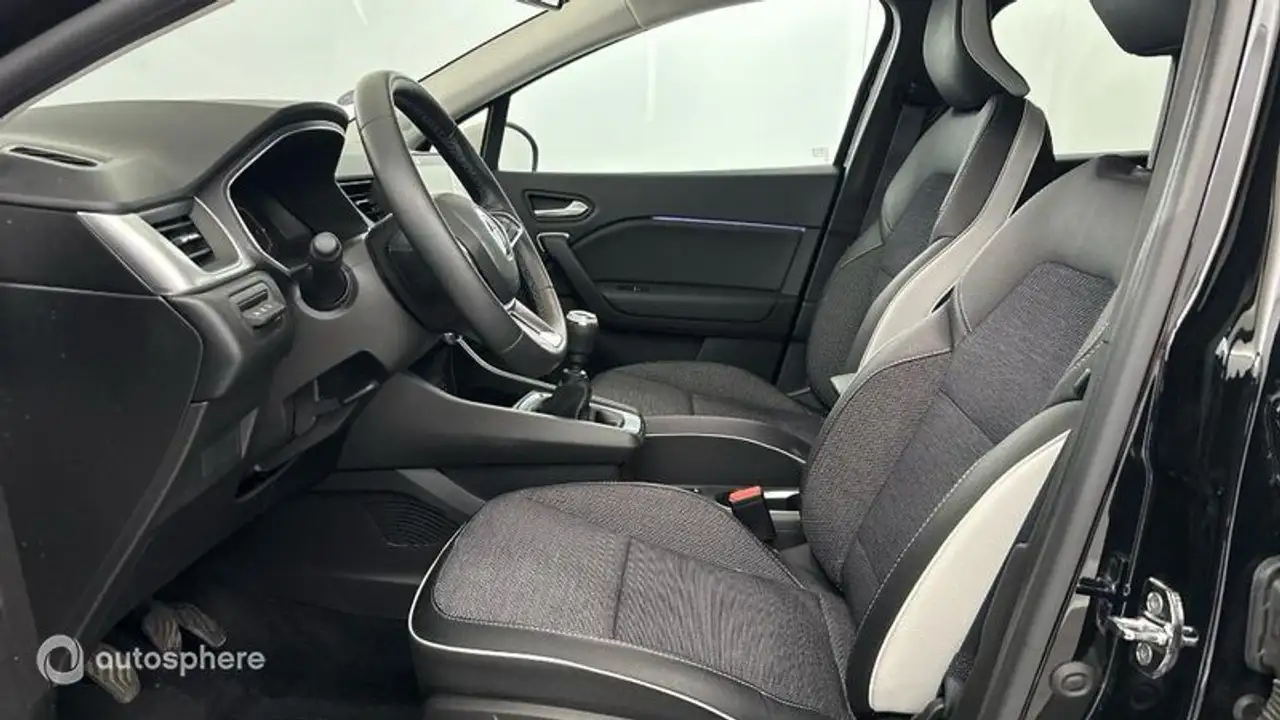 Renault Captur — photo 12
