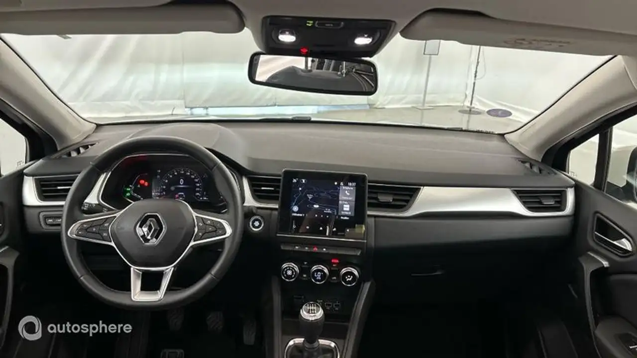 Renault Captur — photo 11