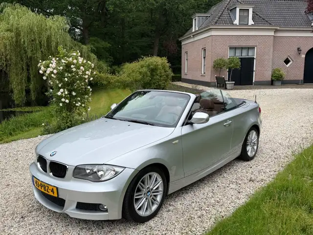 BMW 120 Cabriolet 120i M-Sport Automaat NL-auto FULL OPTIO