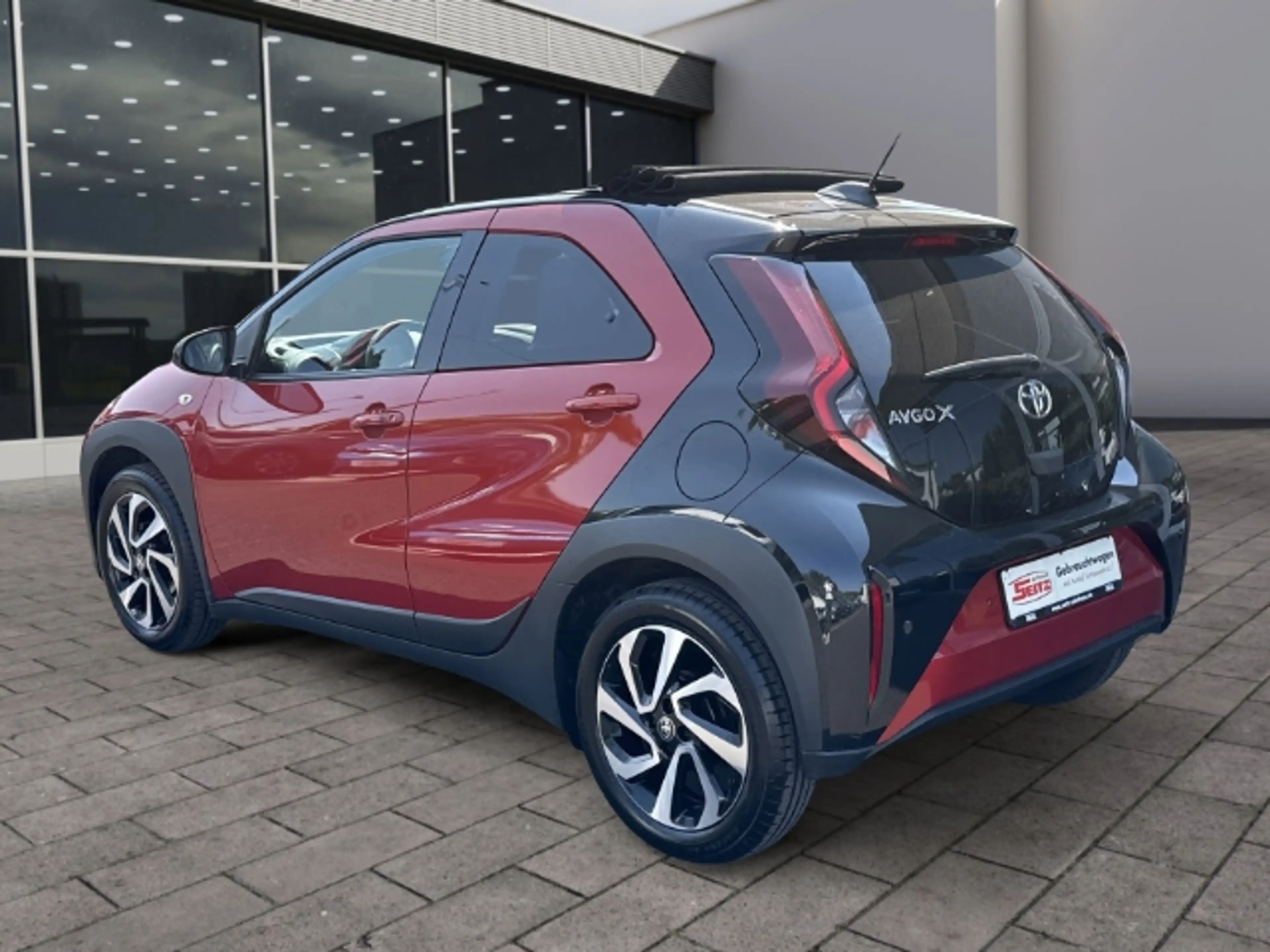 Toyota Aygo X Air Team D Faltdach LED Apple CarPlay Android Auto — photo 4