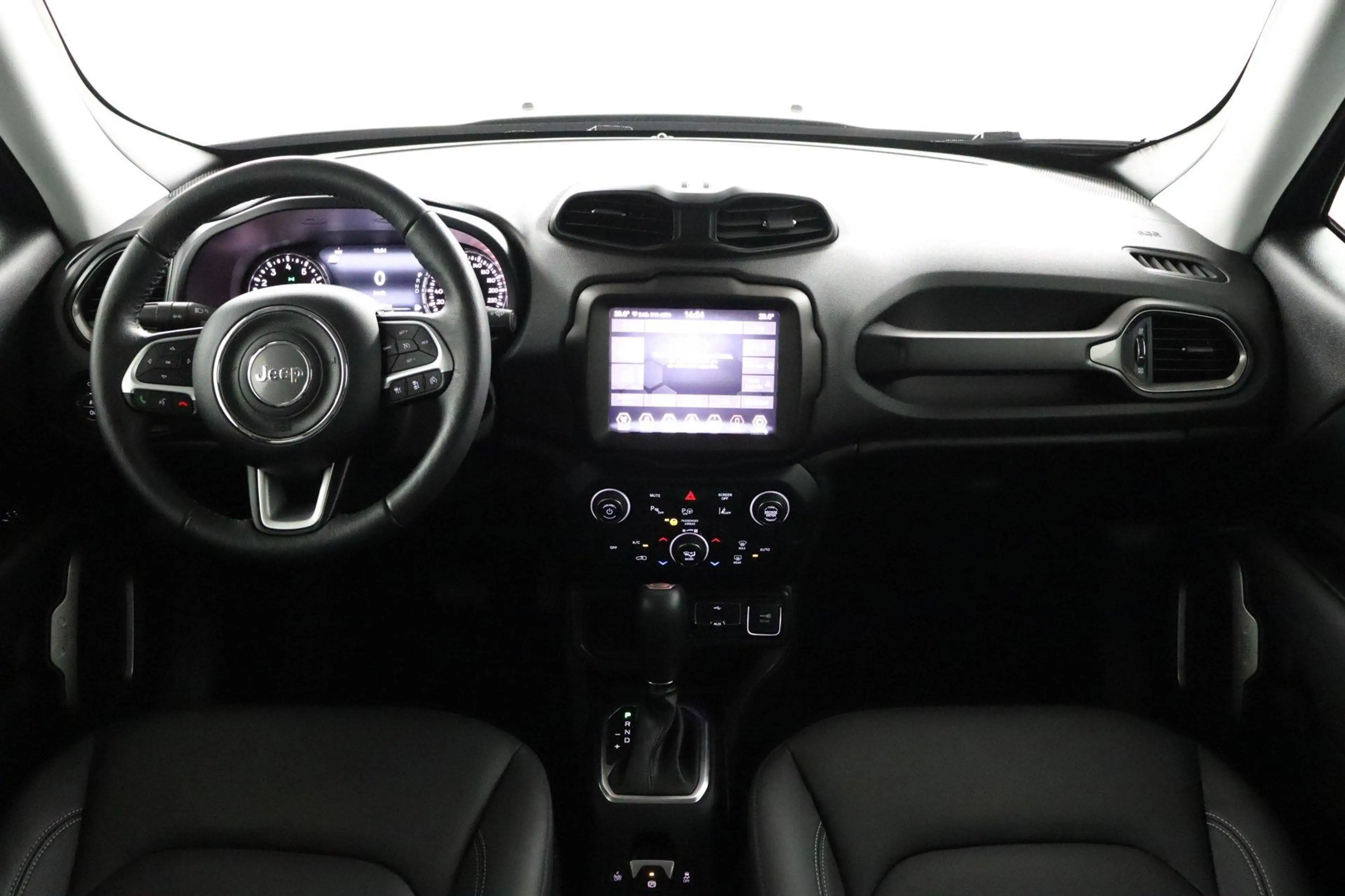 Jeep Renegade 1.5T e-Hybrid Longitude — photo 9