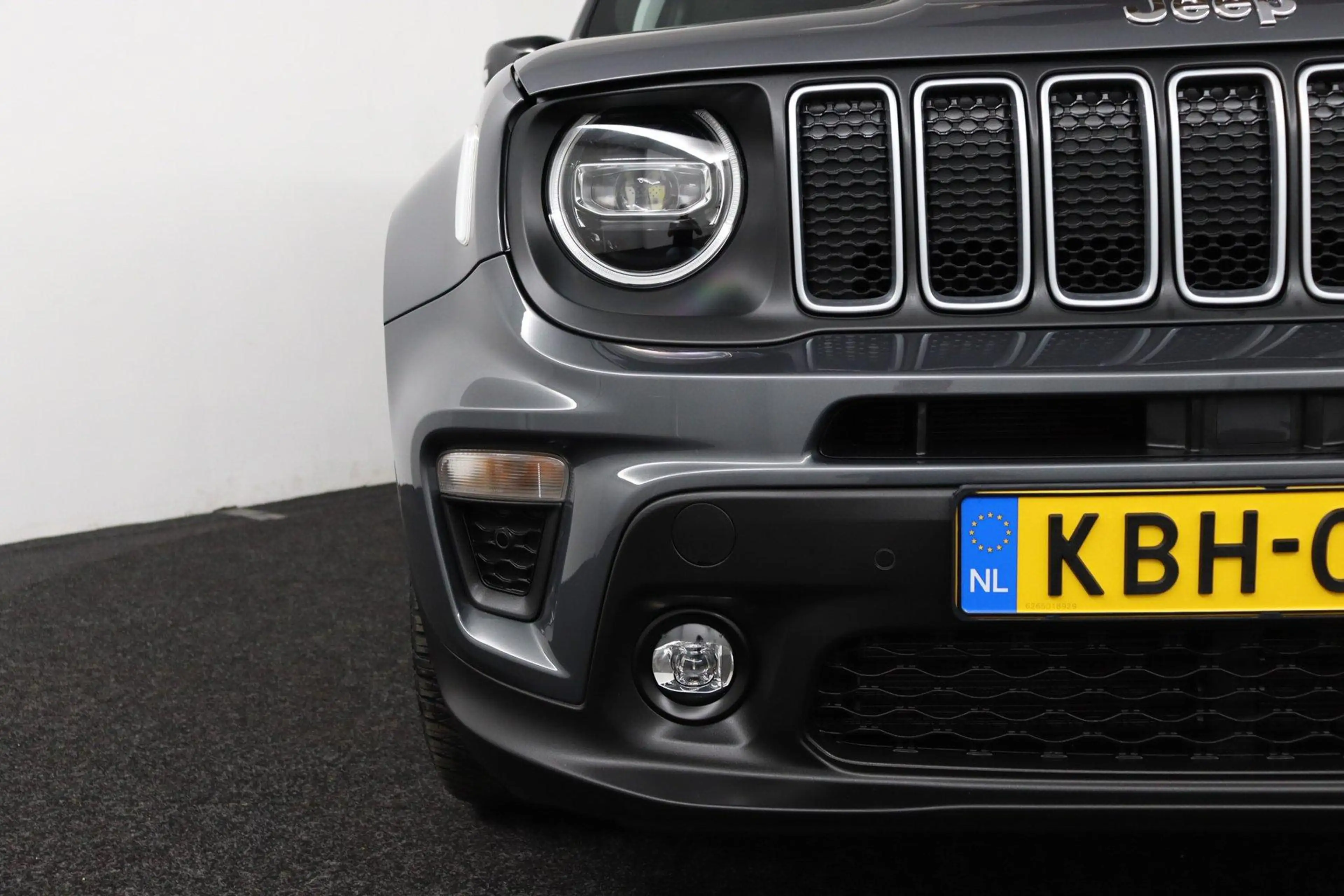 Jeep Renegade 1.5T e-Hybrid Longitude — photo 35