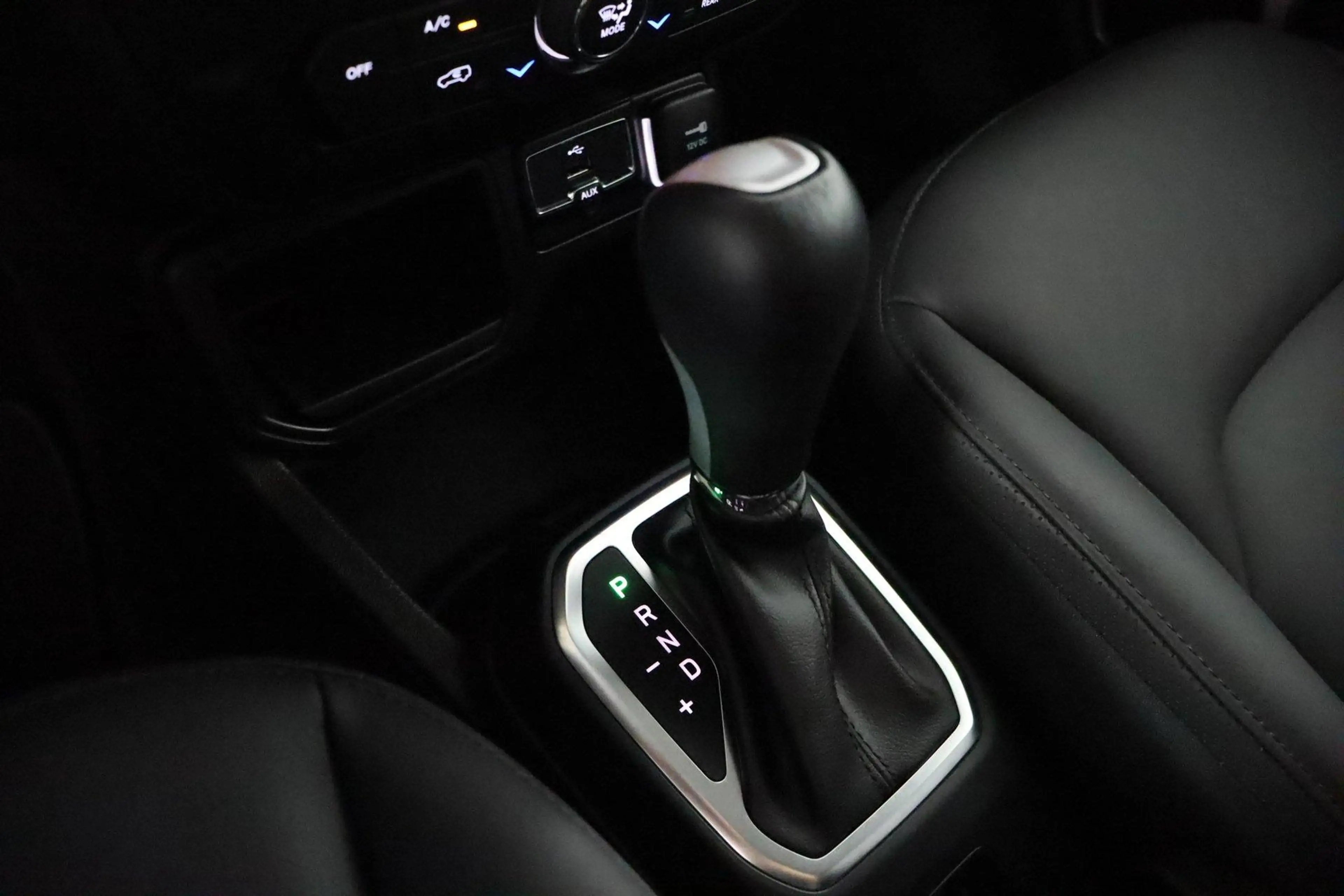 Jeep Renegade 1.5T e-Hybrid Longitude — photo 23