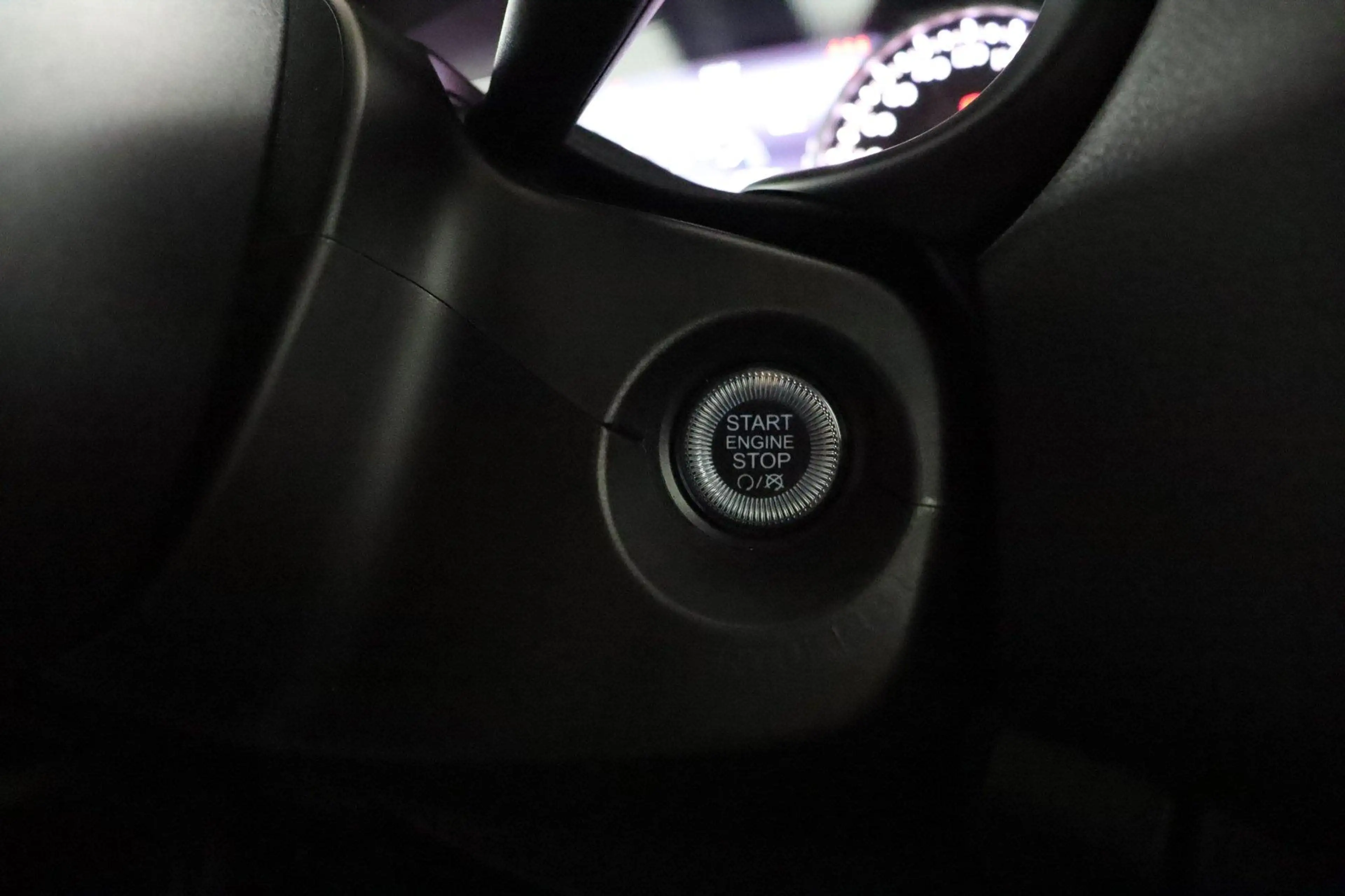 Jeep Renegade 1.5T e-Hybrid Longitude — photo 42