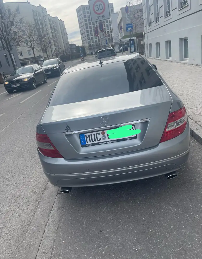 Mercedes-Benz C 350 T (BlueEFFICIENCY) 7G-TRONIC Elegance - 2