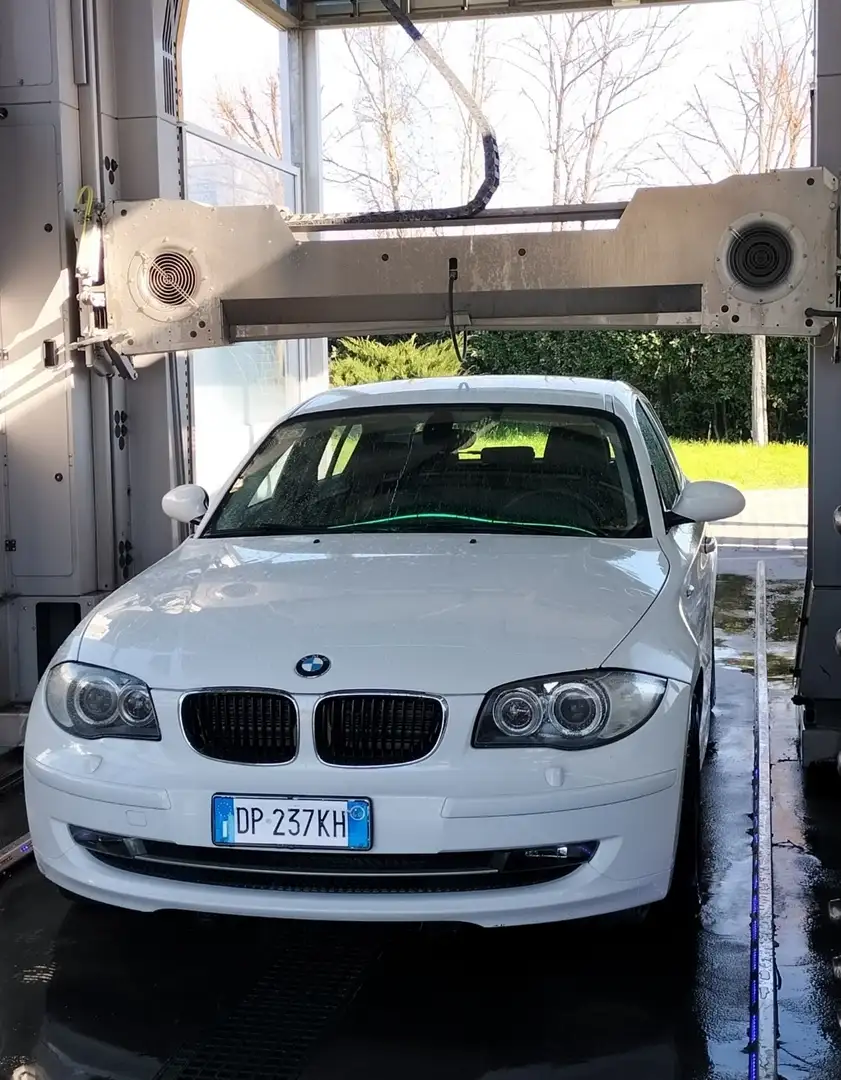 BMW 118 118d 5p 2.0 Eletta 143cv dpf - 1