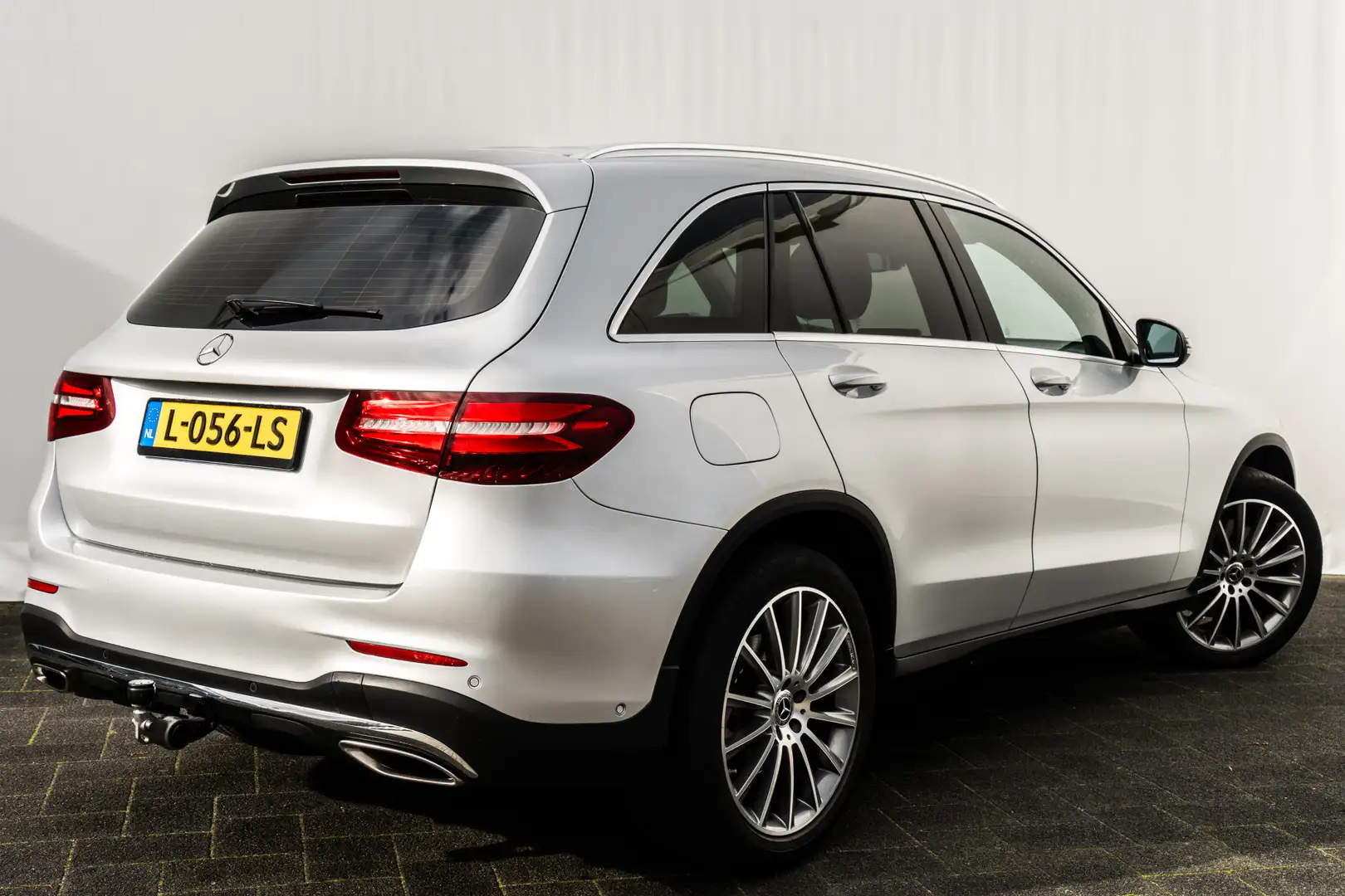 Mercedes-Benz GLC 250 4MATIC Premium AMG | 360 camera | Memory | Trekhaa Gris - 2