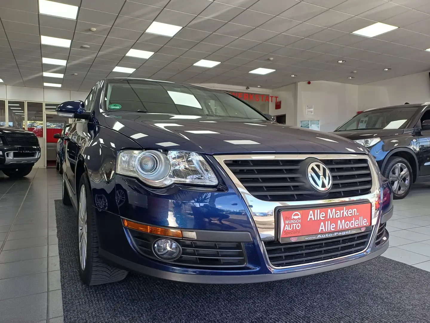 Volkswagen Passat Trendline / Klima Allwetter / gepflegter Zustand Blauw - 1