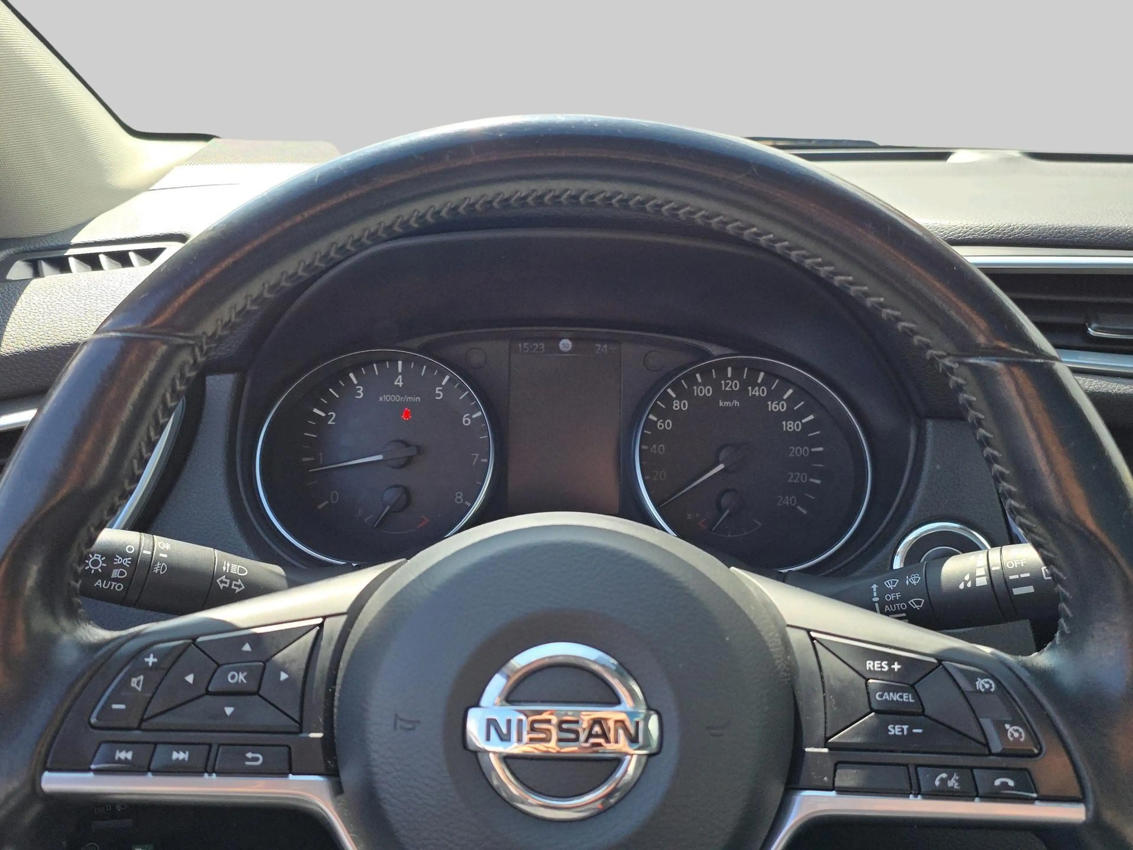 Nissan Qashqai 1.2 N-Connecta — photo 15