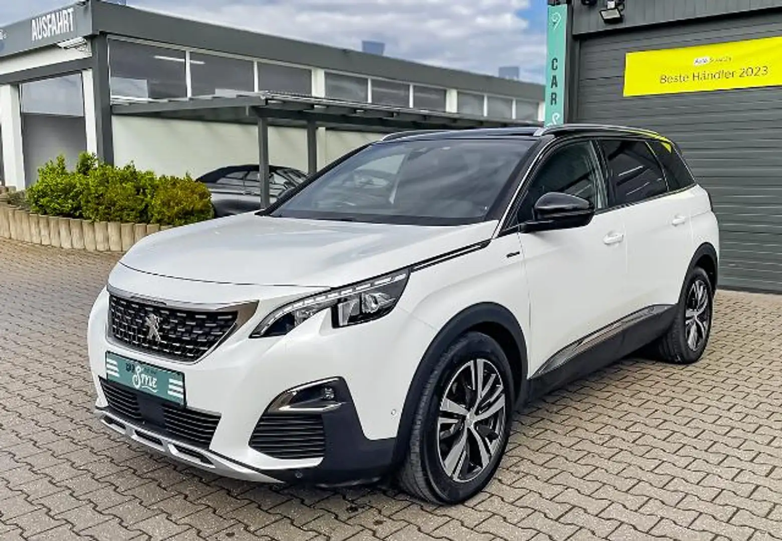 Peugeot 5008 1.6 THP 165 Allure.GT-Line-Paket.7-Sitzer Weiß - 1