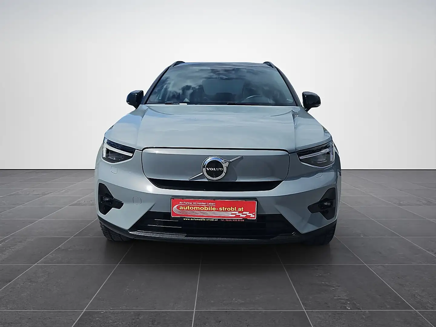 Volvo XC40 82kWh Ext. Range Ultimate*Voll-Ausst.*GARANTIE* Grau - 2