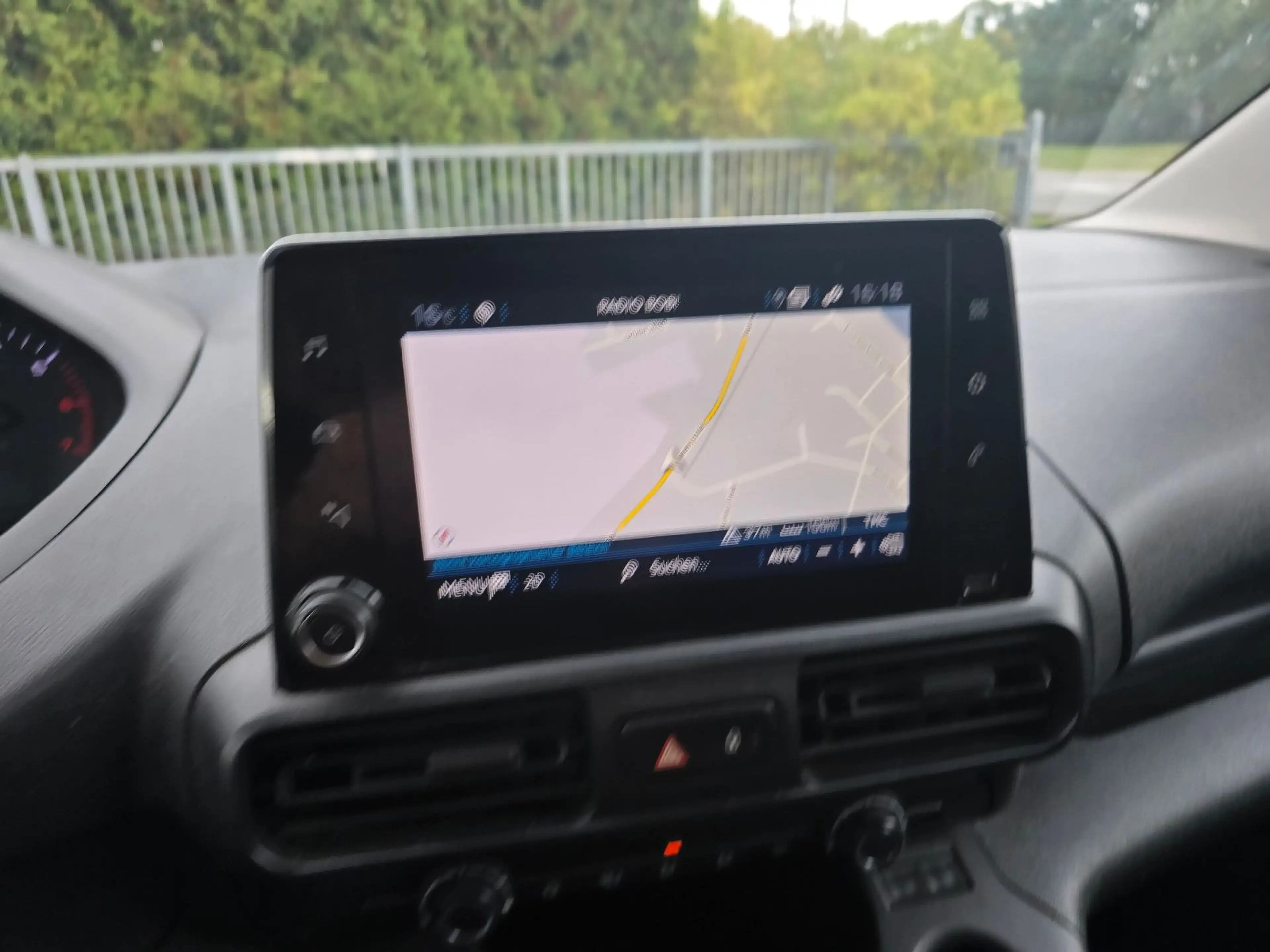 Peugeot Partner Premium L1 — photo 15