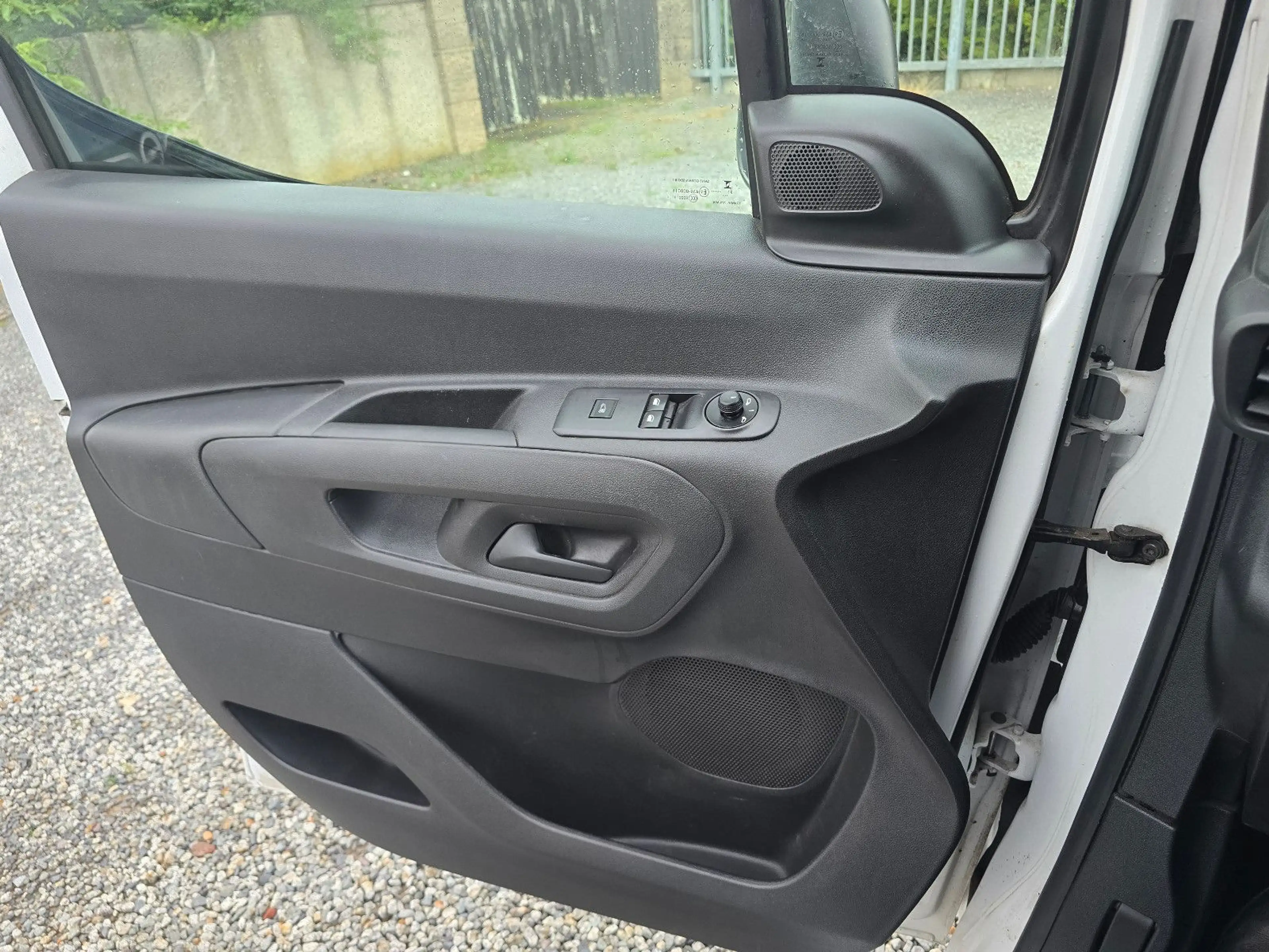 Peugeot Partner Premium L1 — photo 17