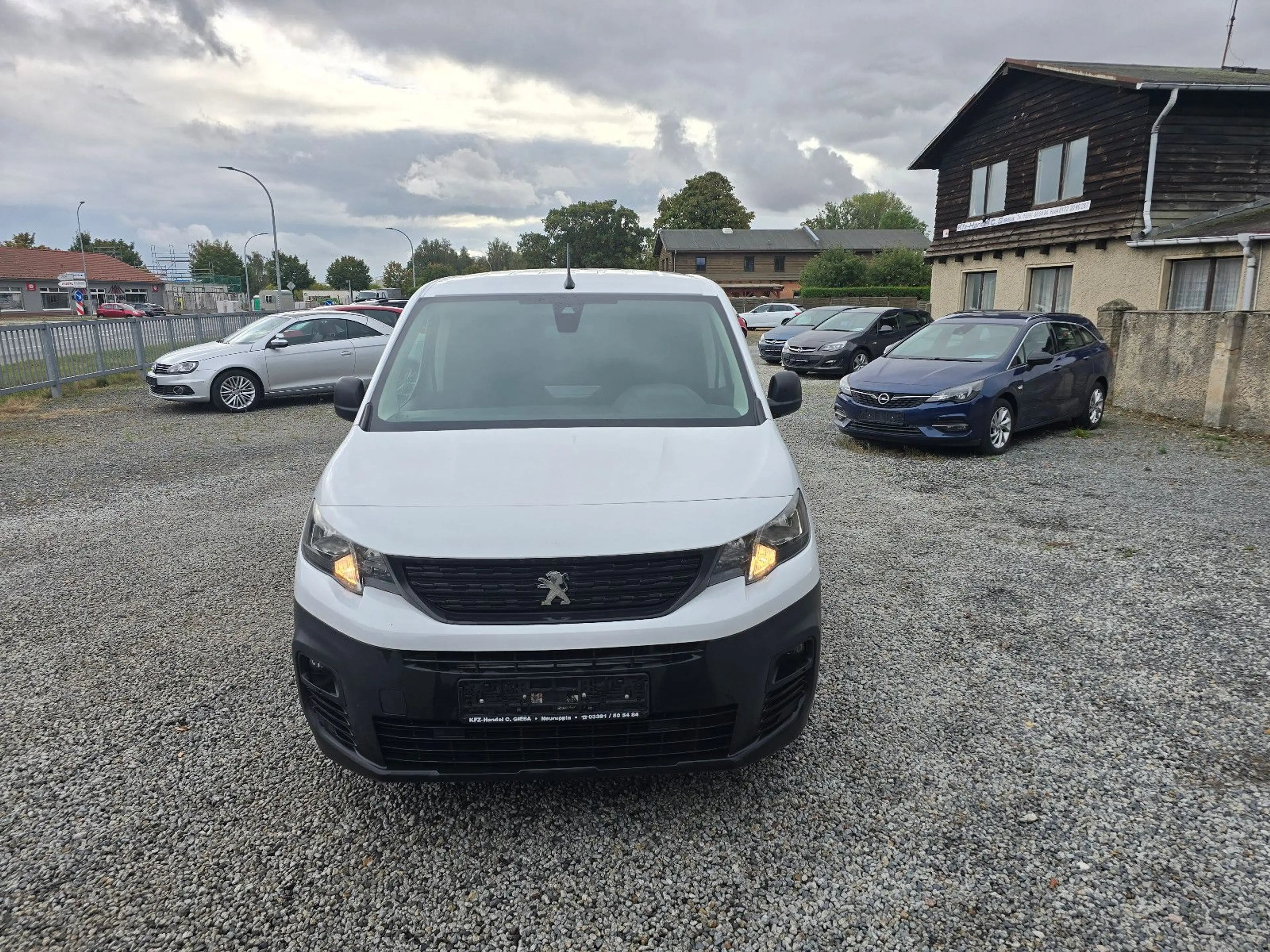 Peugeot Partner Premium L1 — photo 4