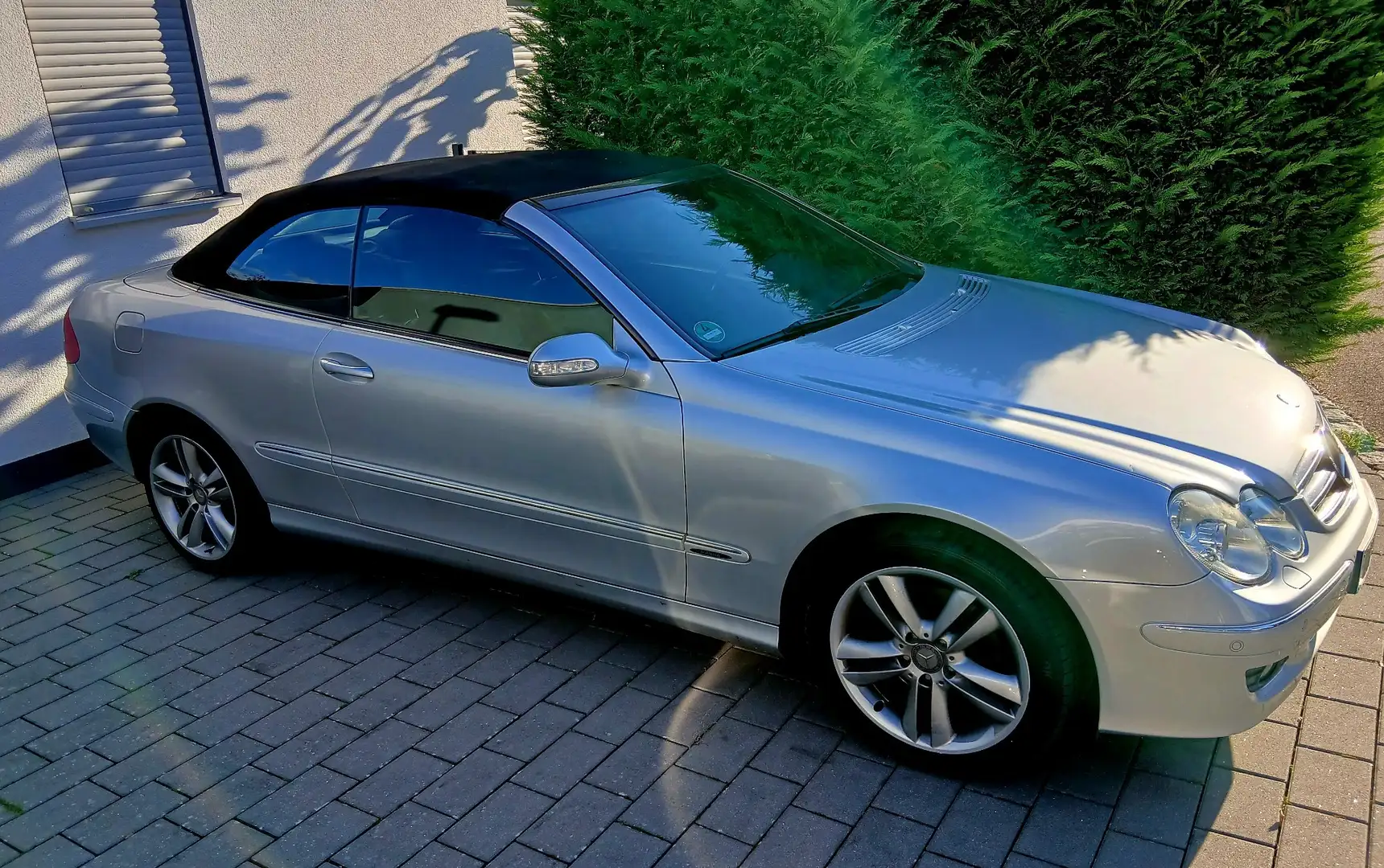 Mercedes-Benz CLK 200 Cabrio Kompressor Avantgarde Silber - 2