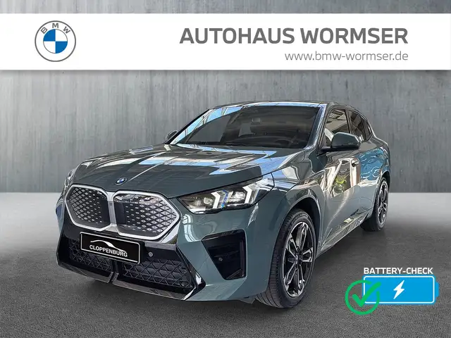 BMW iX2 xDrive30 Head-Up+AHK+StHz+Navi UPE: 72.209€