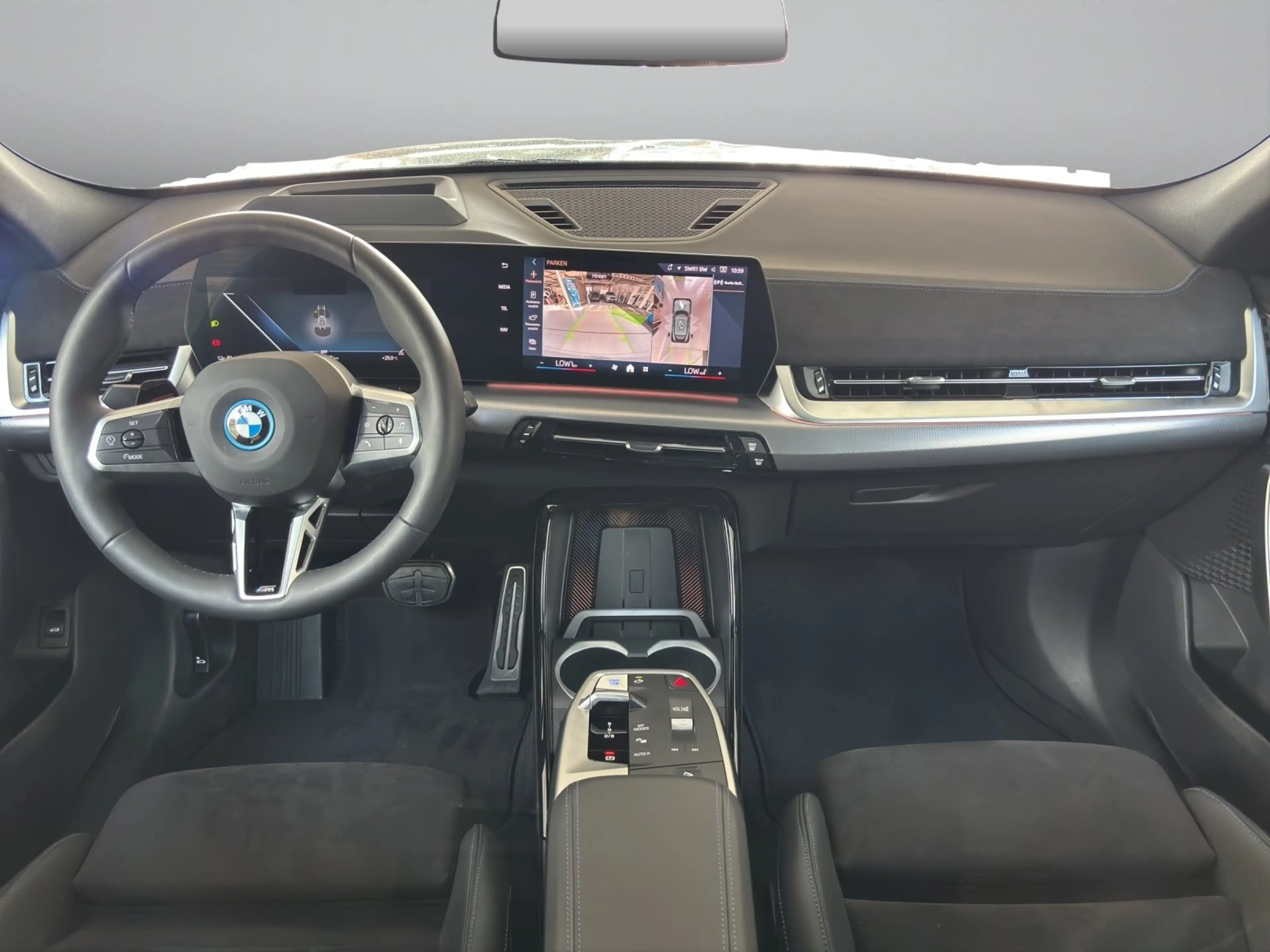 BMW iX2 xDrive30 — photo 14