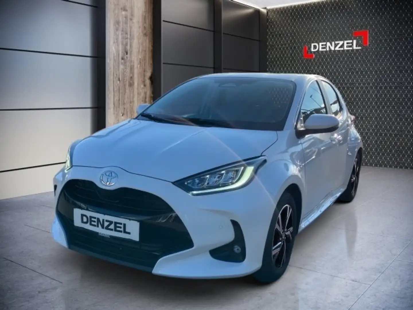 Toyota Yaris - 1,5 l, 116 PS 5-tg. Active Drive Weiß - 2