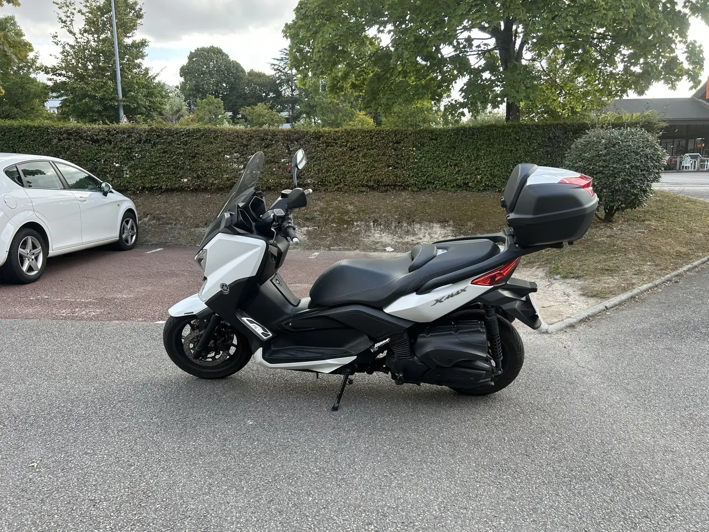 Yamaha X-Max 400 Blanc - 2