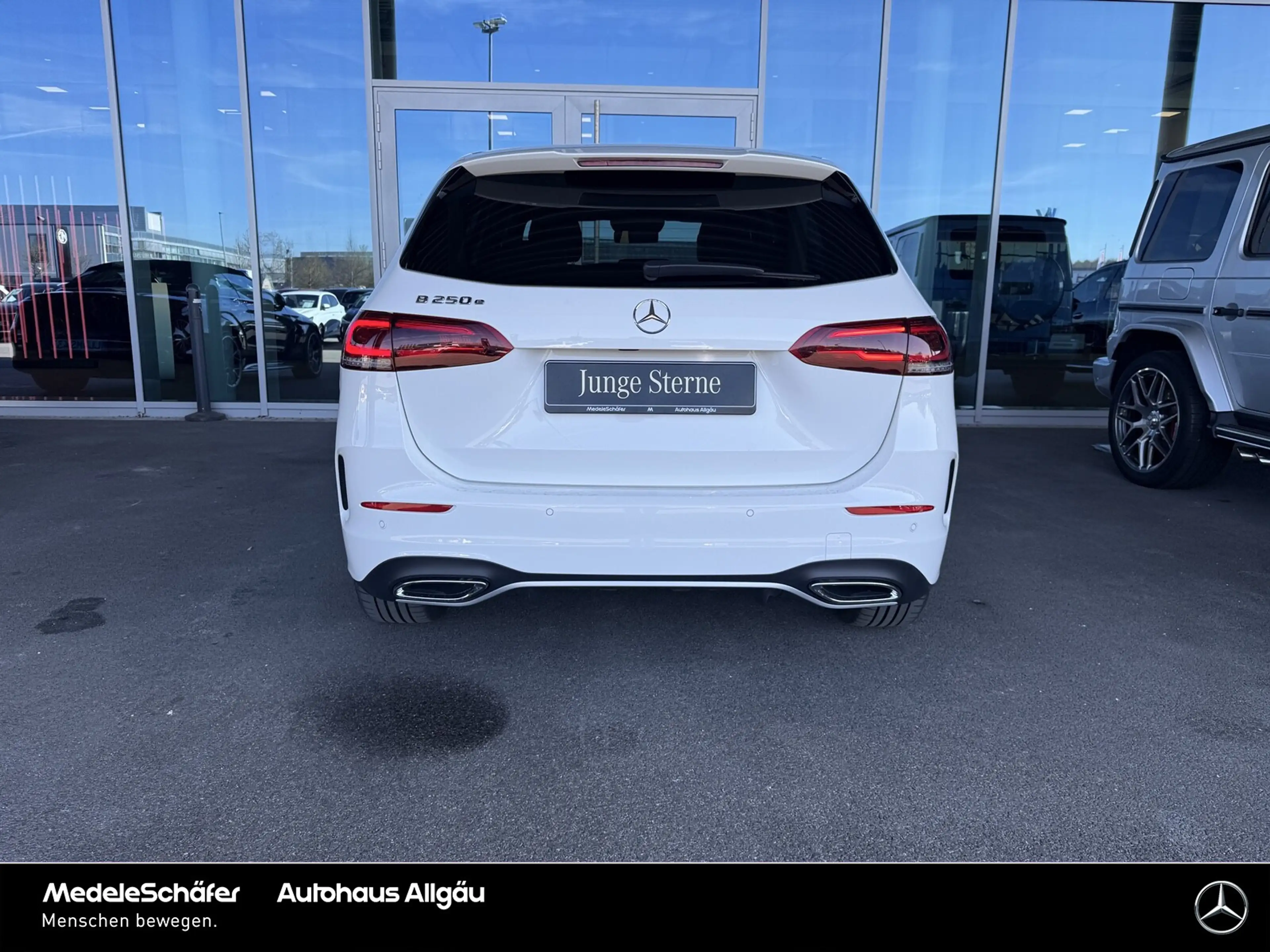 Mercedes-Benz B 250 B 250 e AMG AHK Distr Pano Soundsys Keyless MLed — photo 3
