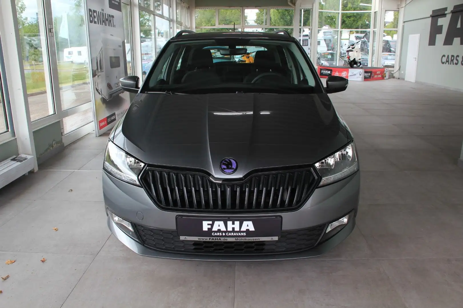 Skoda Fabia Combi Active Gris - 2
