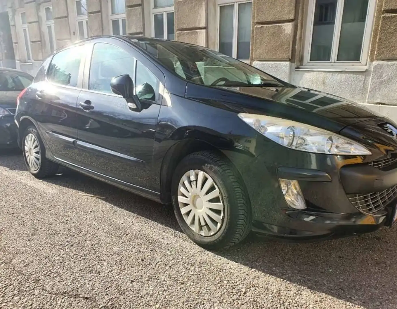 Peugeot 308 308 1,4 16VVTi Premium Premium Schwarz - 2
