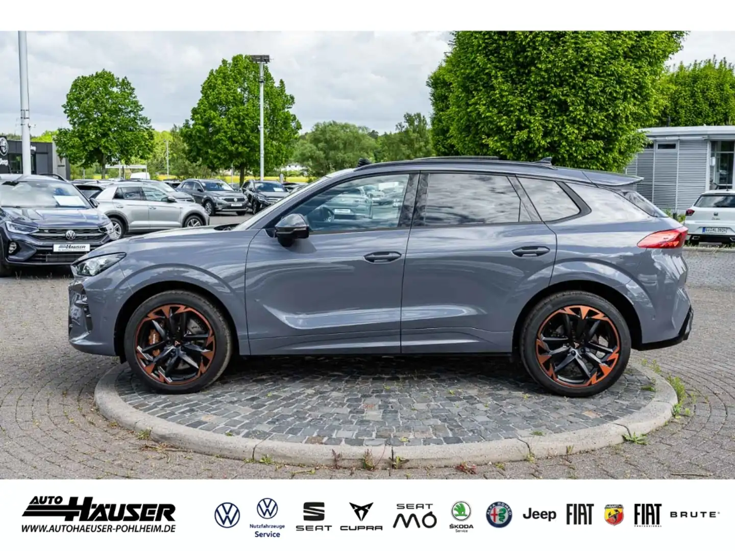 CUPRA Terramar VZ 2.0 TSI DSG 4Drive PANO AKEBONO SENNHEISER HUD Grau - 2