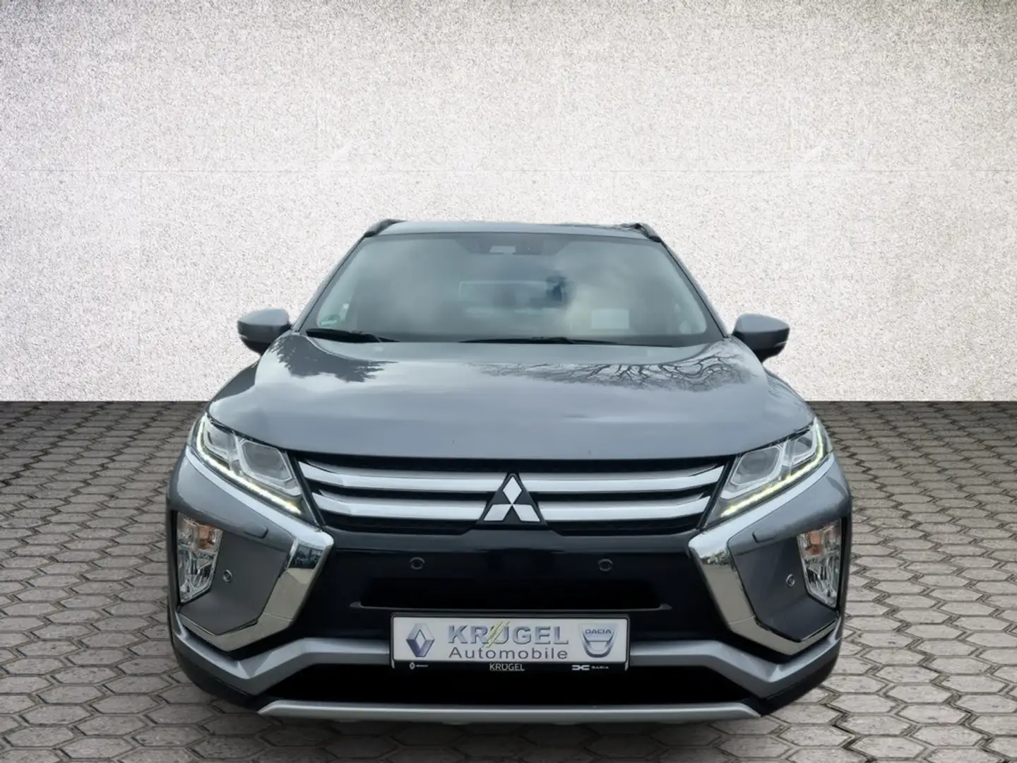 Mitsubishi Eclipse Cross 1.5 T-MIVEC ClearTec CVT 2WD Intro Edition Šedá - 2